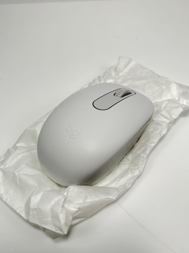 Logitech M196 Bluetooth Wireless Mouse Compact Smooth Tracking Off White PC