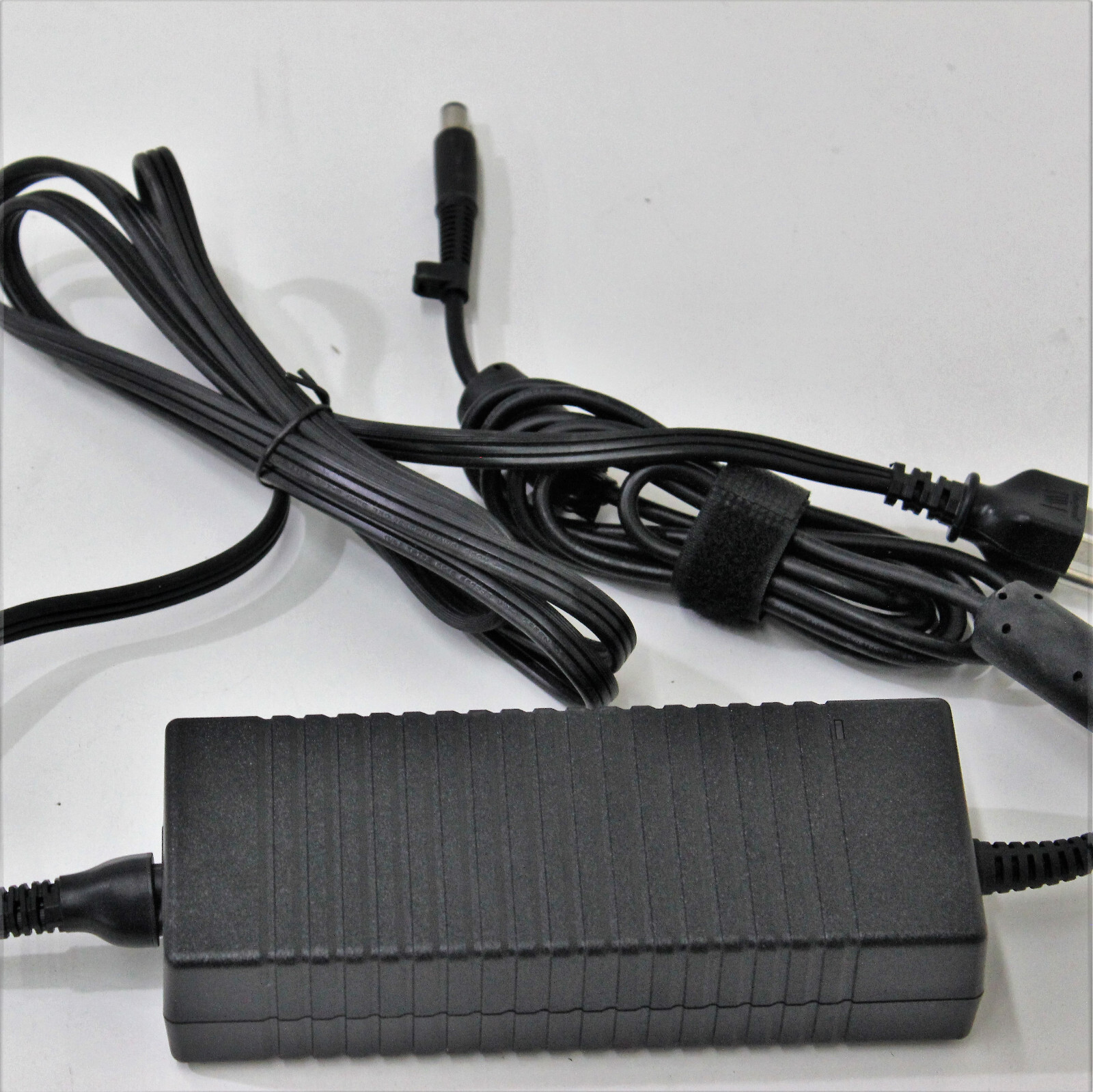HP 135W AC Adapter For Laptop Desktop 8200 8300 800 G1 Ultra-Slim DT 19.5V 6.9A