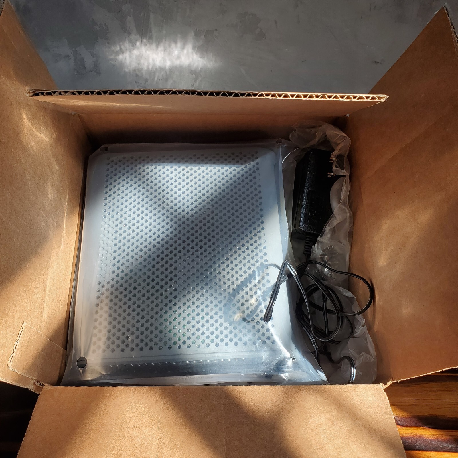 Motorola MB8600 DOCSIS 3.1 Cable Modem Xfinity Spectrum Cox Gigabit Renewed