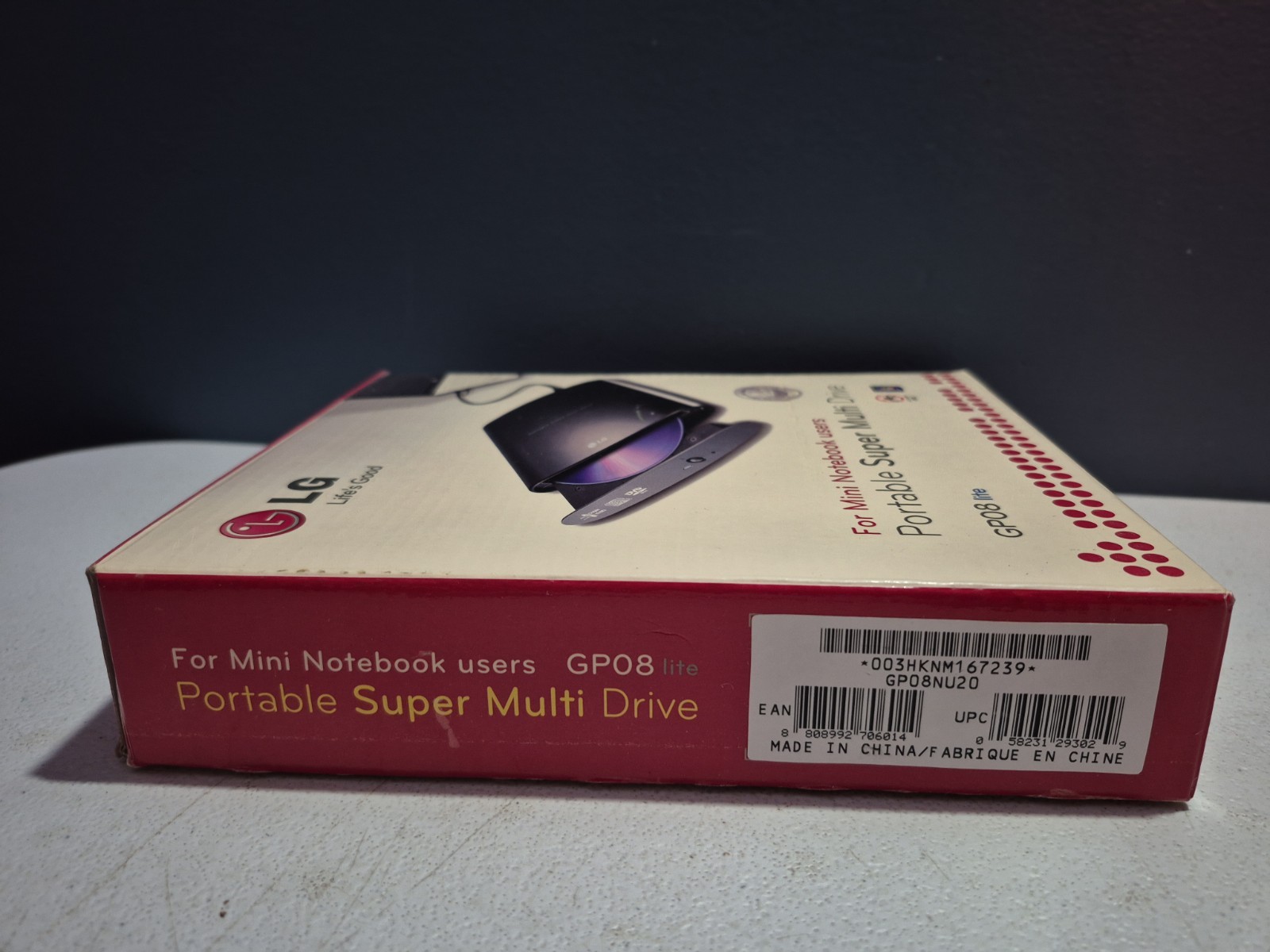 LG GP08 Lite Portable Super Multi Drive External DVD Writer USB Complete in Box