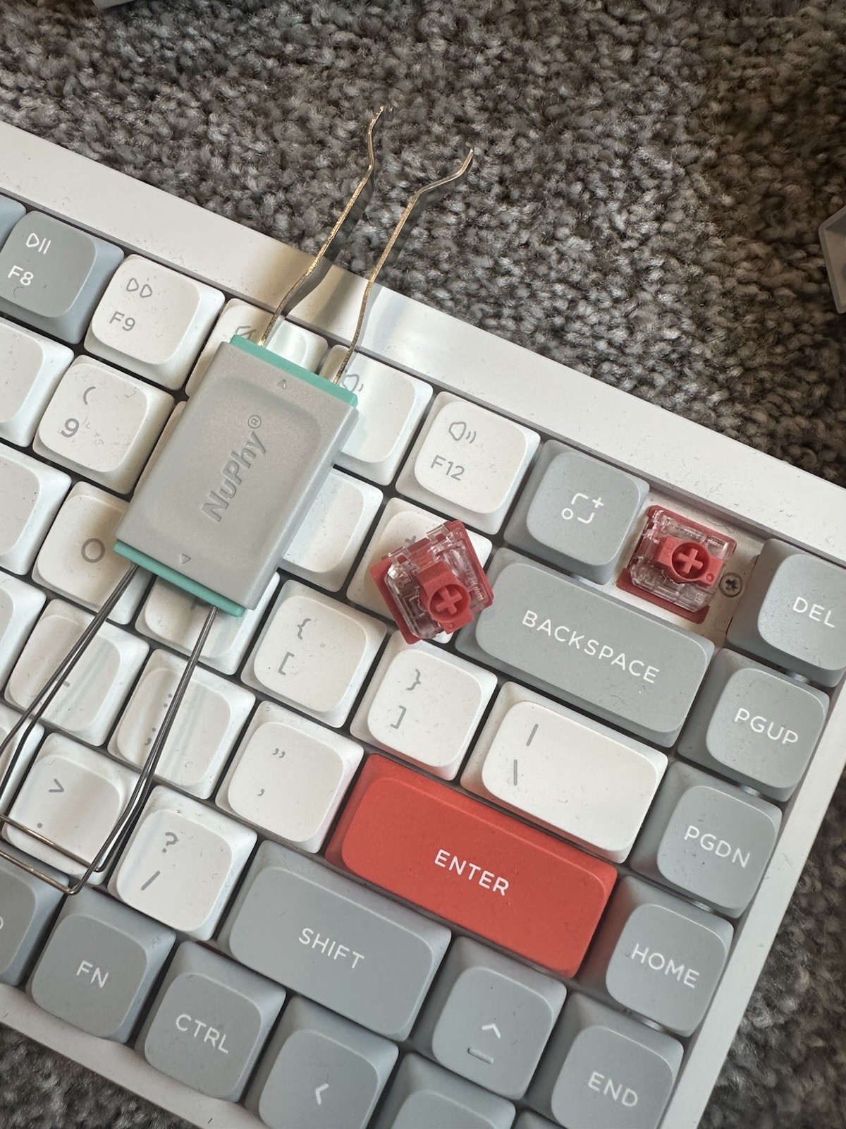 NuPhy Air75 Low-Profile Mechanical Keyboard White/Gray with Cowberry switches