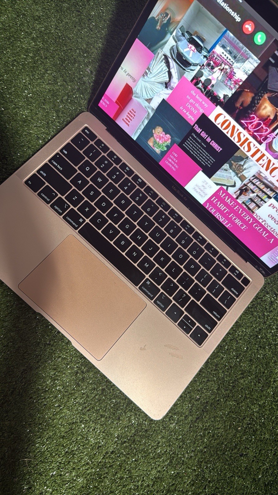 Rose Gold Apple MacBook Air 13-inch 2018 Model 128GB SSD 8GB DDR3