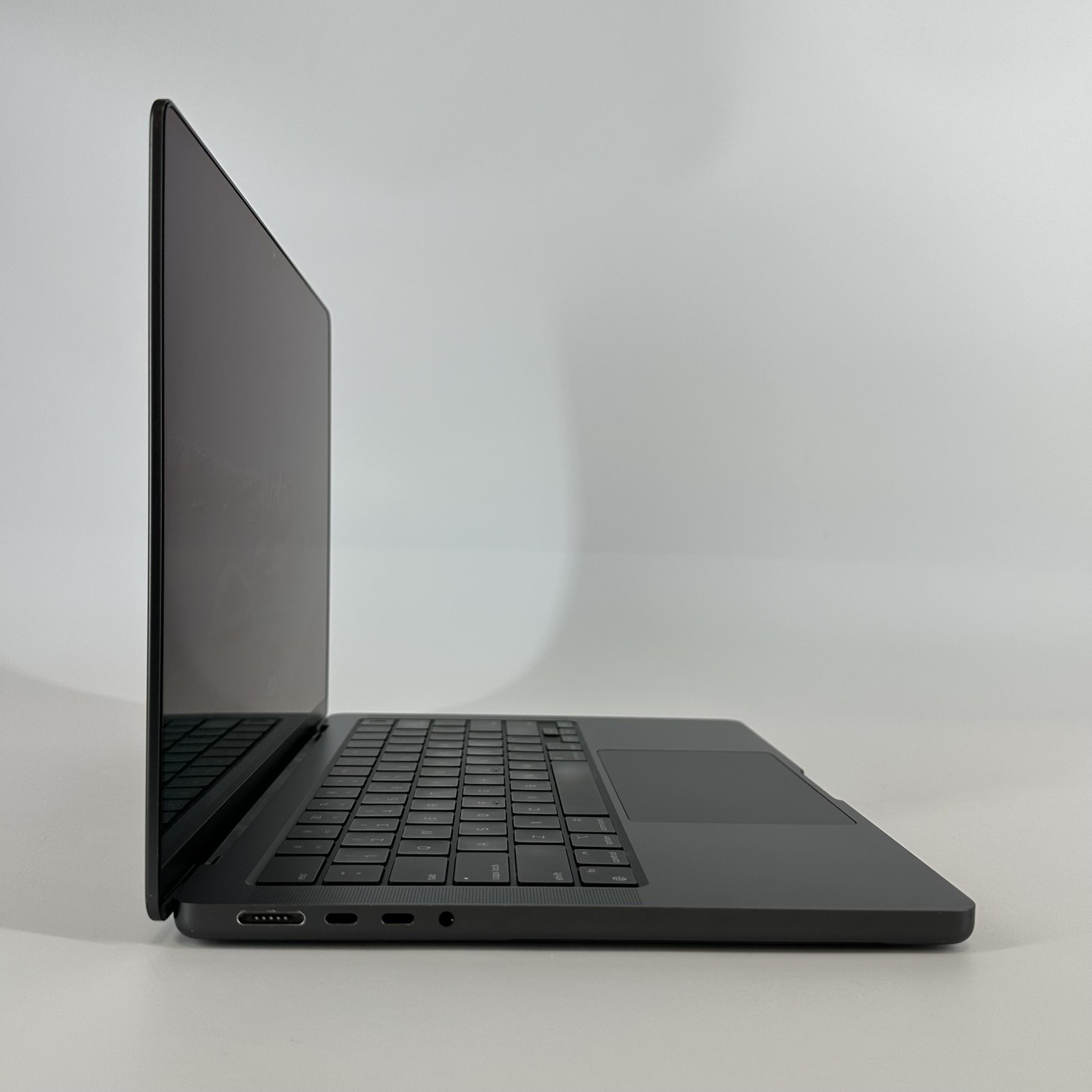 MacBook Pro 14 Nov 2023 M3 Max 16-Core CPU 40-Core GPU 48GB 1TB Light Pink Hue