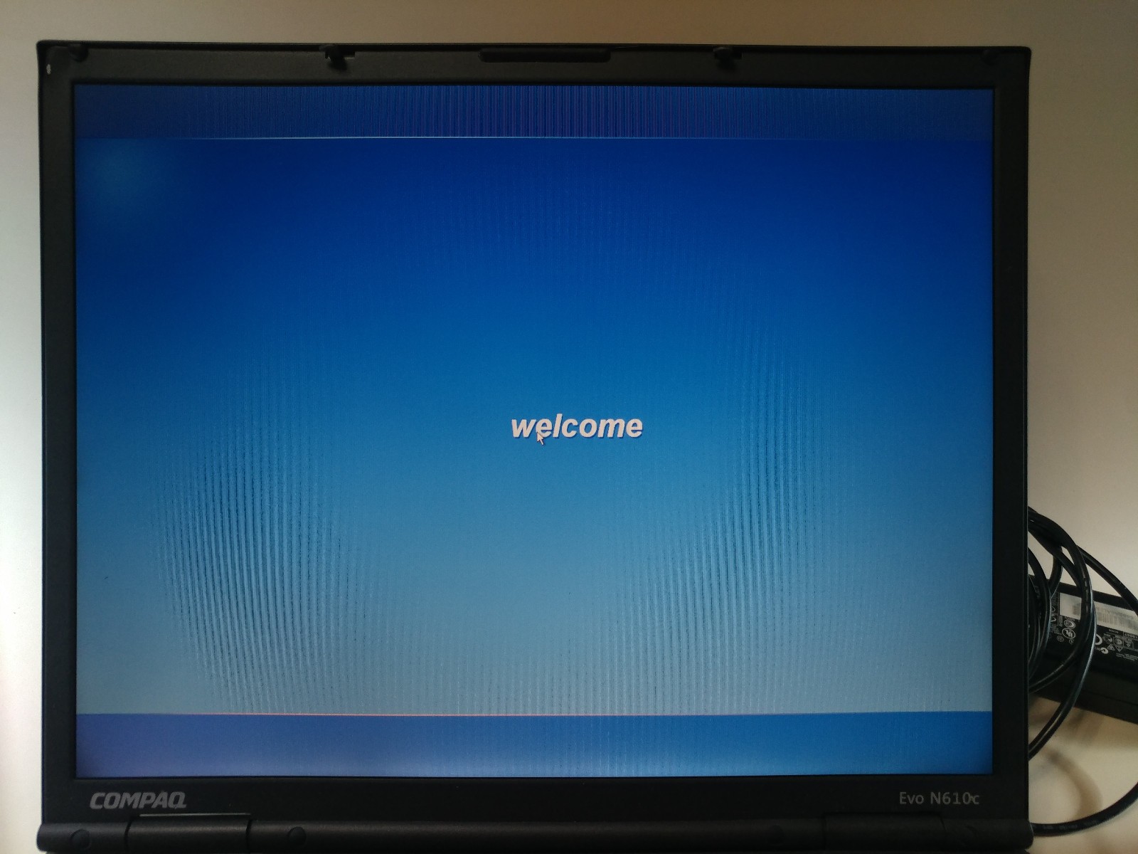 Vintage COMPAQ EVO N610C | PENTIUM 4 1MB RAM 40GB HDD | XP Boot | READ !!!