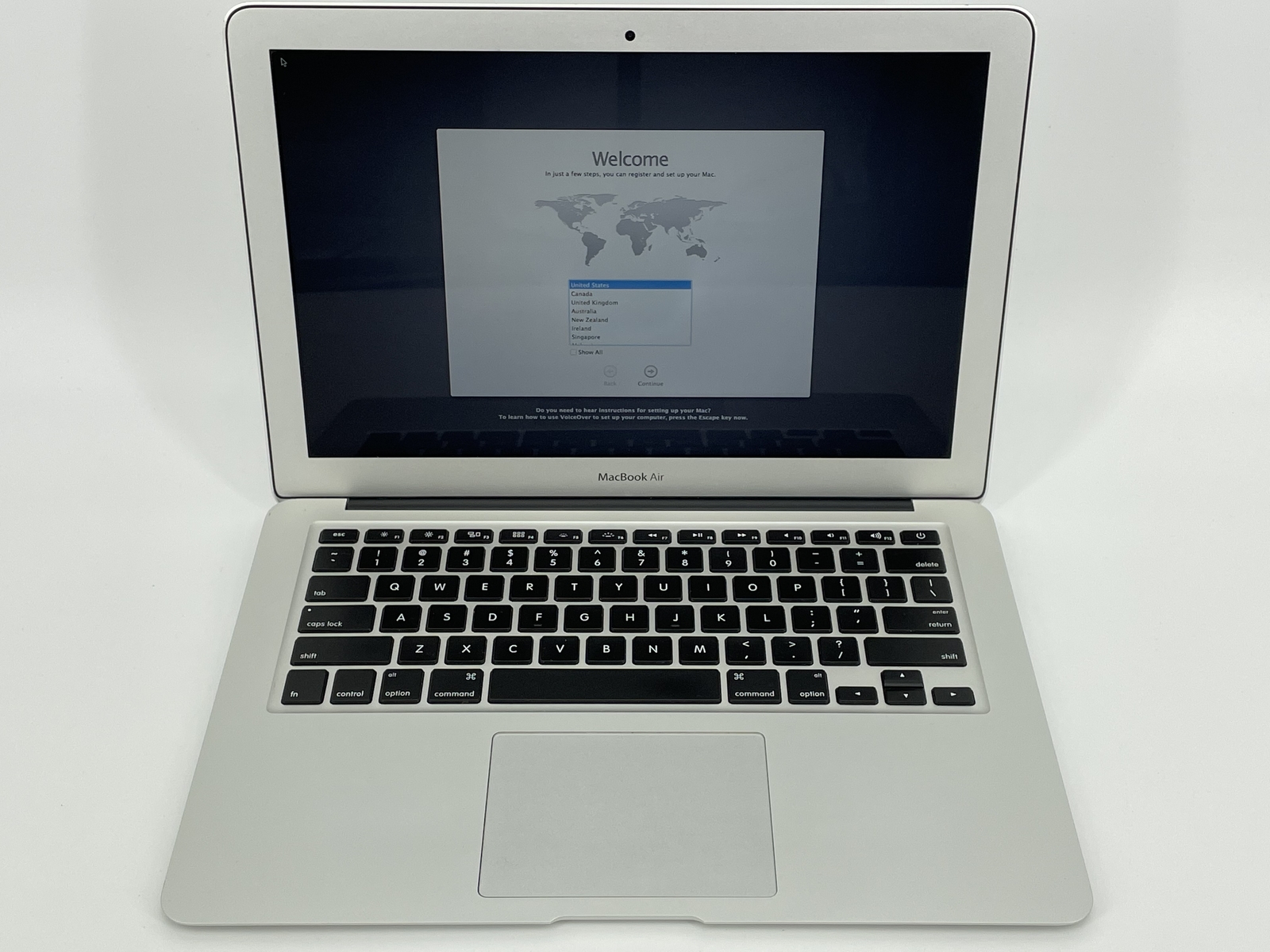 MacBook Air 13 2017 1.8 GHz Intel Core i5 8GB 128GB SSD Good Condition