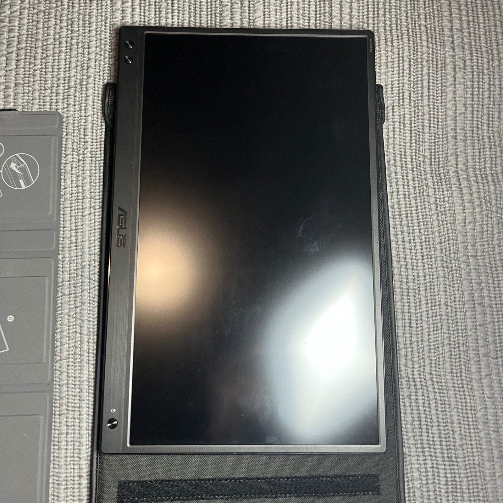 ASUS ZenScreen MB166C 15.6″ Portable USB-C Monitor FHD IPS Anti-Glare With Case