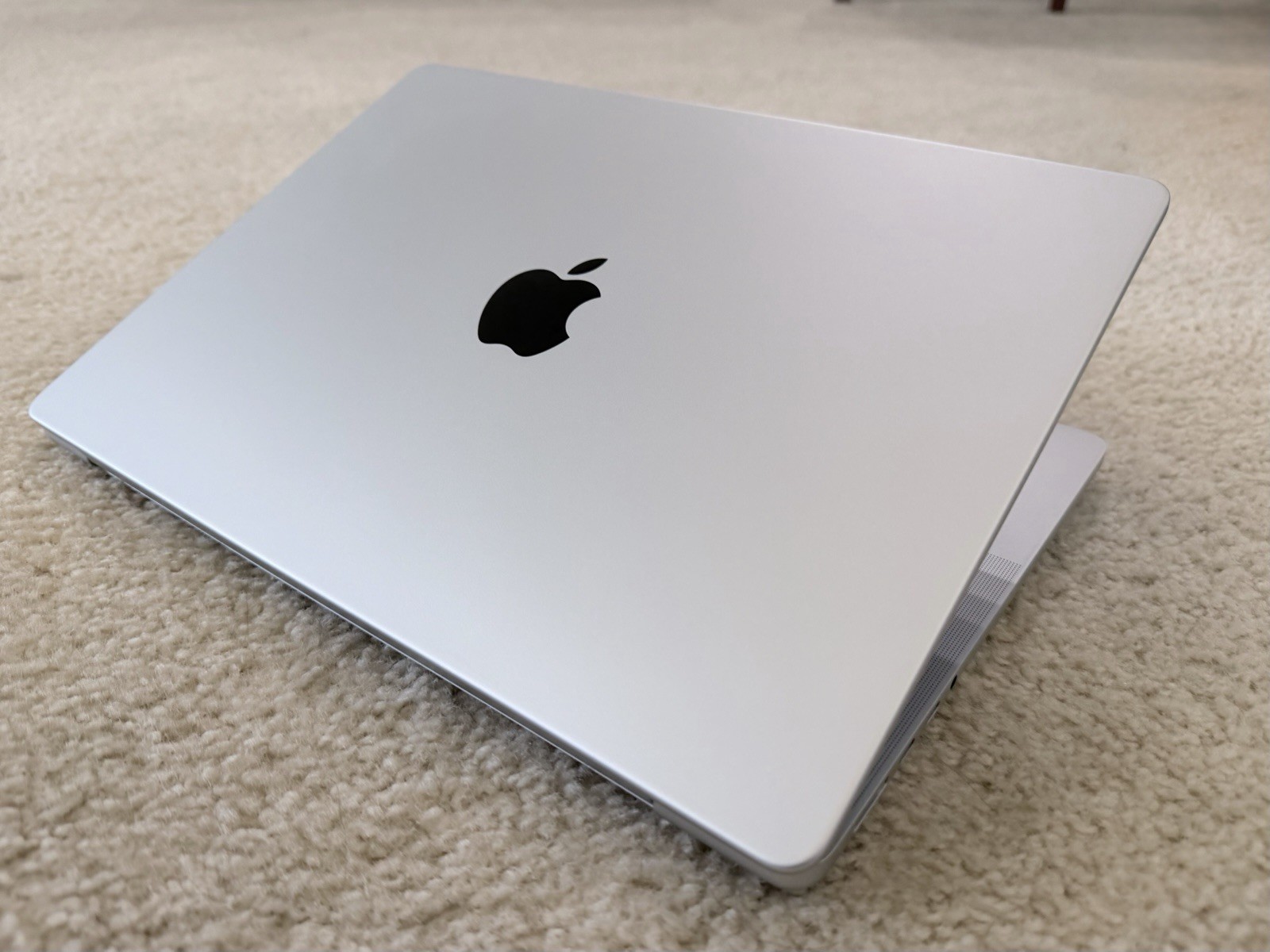 Apple MacBook Pro 2023 14in M3 Max 16 Core CPU 64GB RAM 1TB SSD MINT w/AppleCare