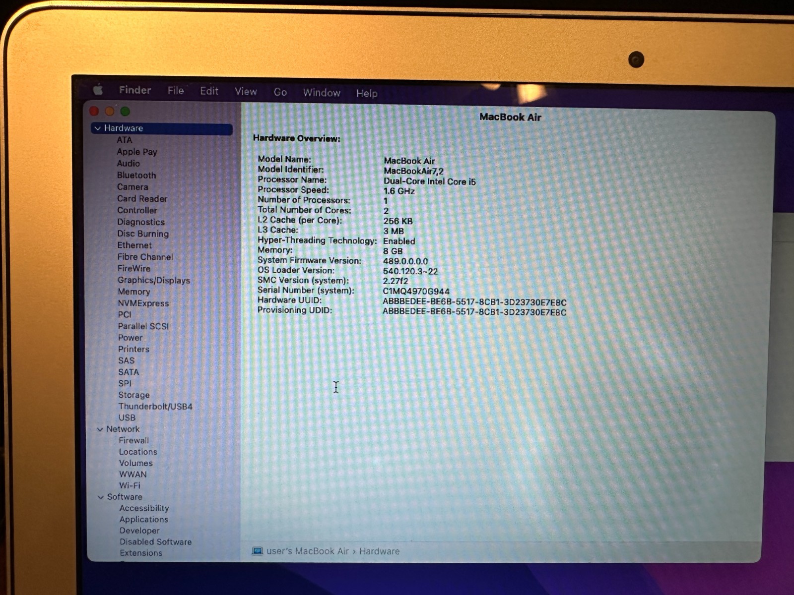 Apple MacBook Air 13.3 in (256GB SSD, Intel Core i5 5th. Gen., 1.6GHz, 8GB RAM)
