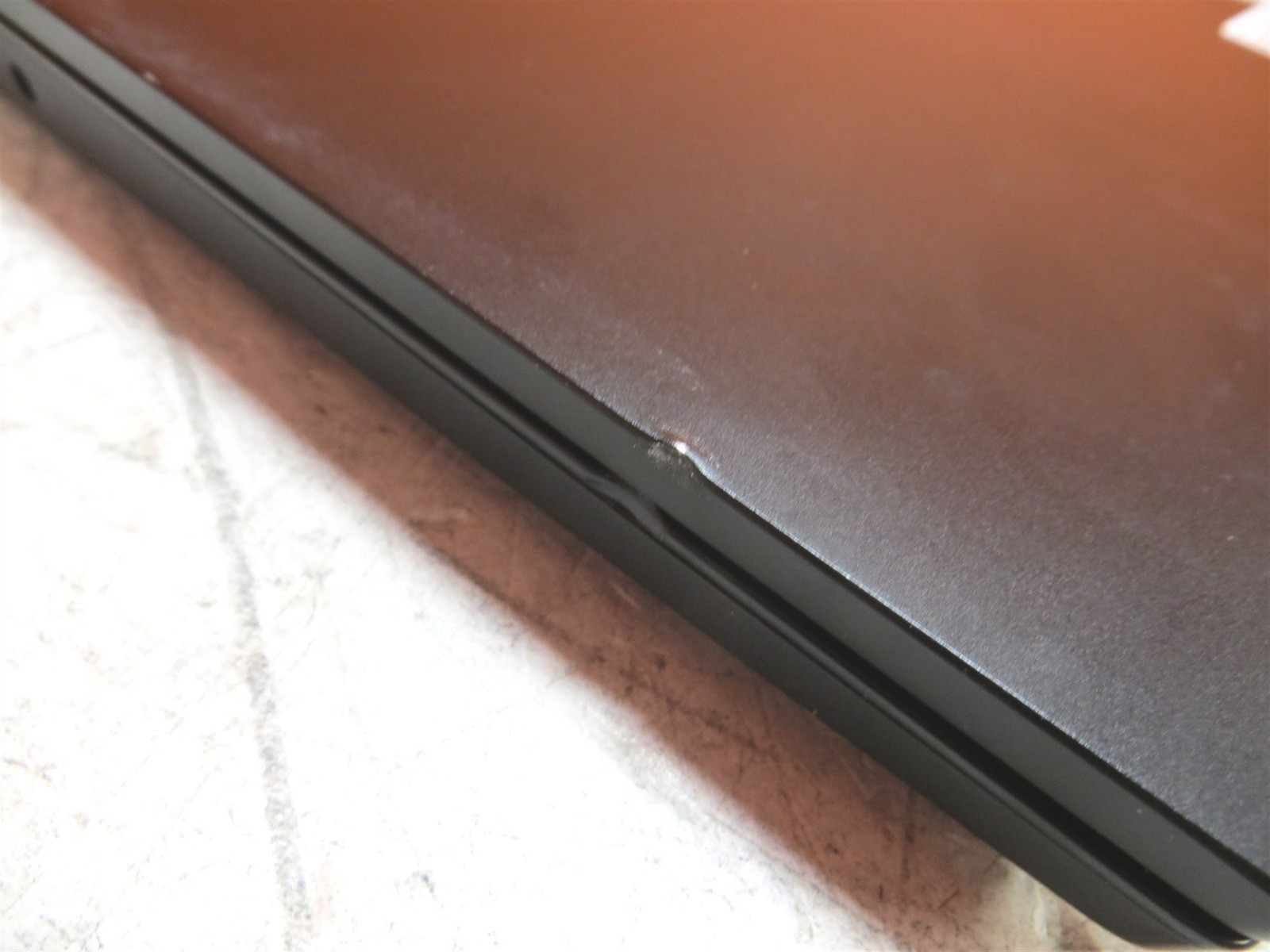 Light Spots Lenovo ThinkPad E15 Gen 2 Intel i5-1135G7 2.4GHz 8GB 256GB