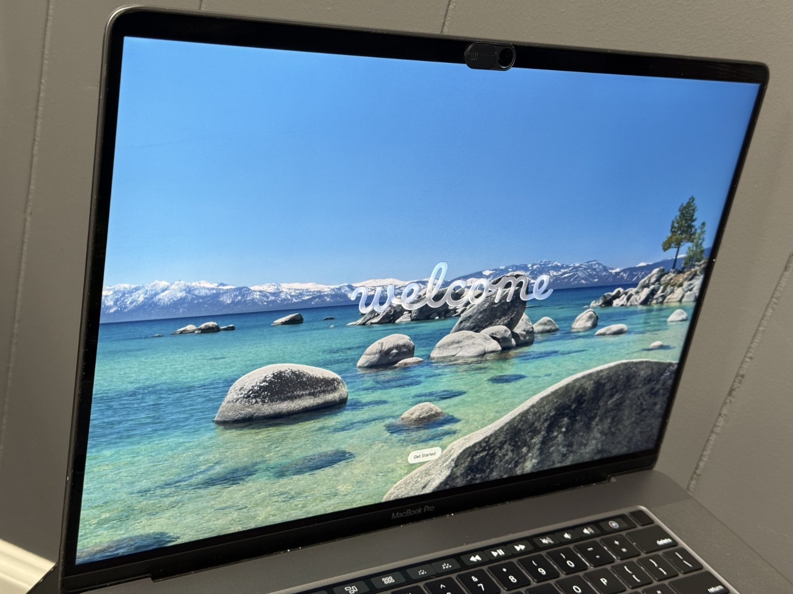 Apple MacBook Pro 16in 2019 i7 2.6GHz 16GB 512GB SSD Radeon 5500M A2141