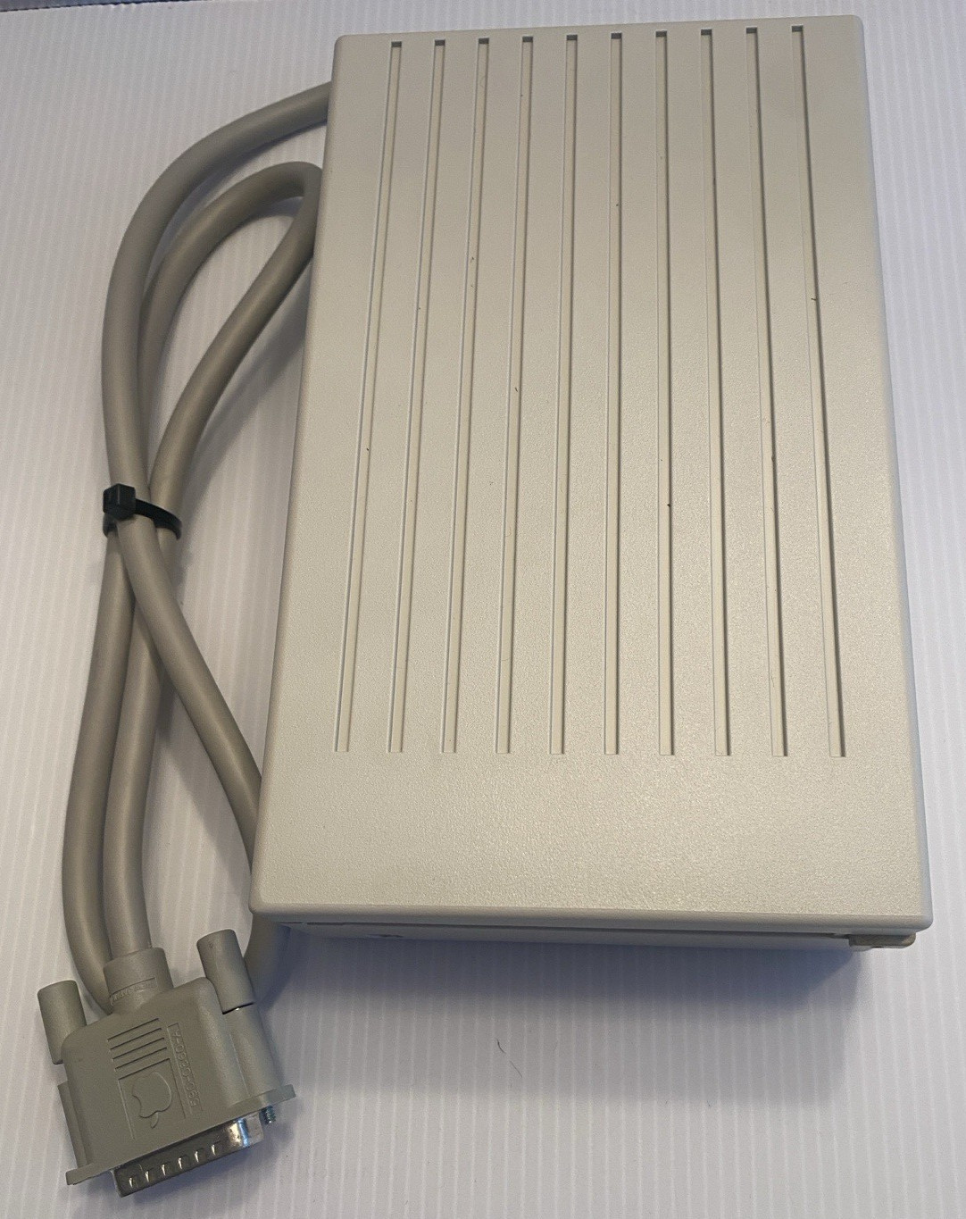 VINTAGE Apple 3.5 Drive External 3½” Floppy Drive DB-19 Beige | P/N A9M0106