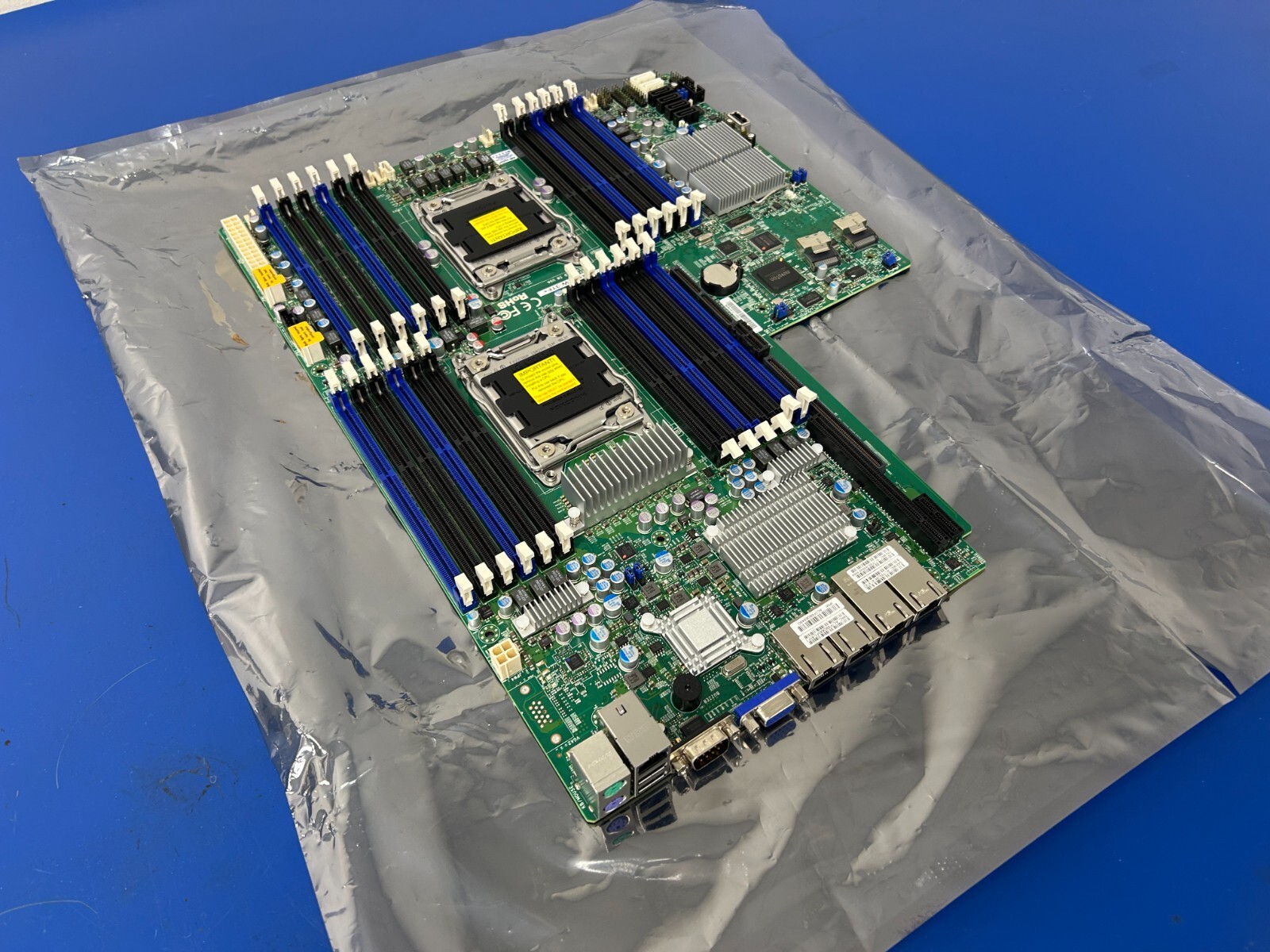 SUPERMICRO X9DRW-3TF+ SERVER LGA 2011 SOCKET DDR3