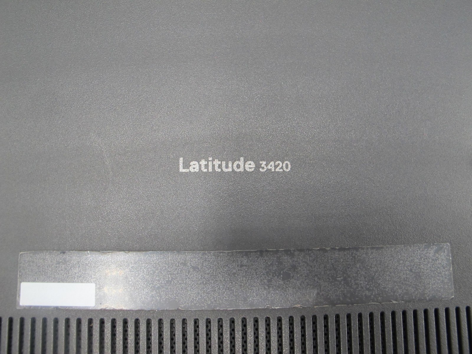 Dell Latitude 3420 14″ (i5-1135G7 2.40GHz-16GB RAM-256GB SSD-Win11Pro) (READ)