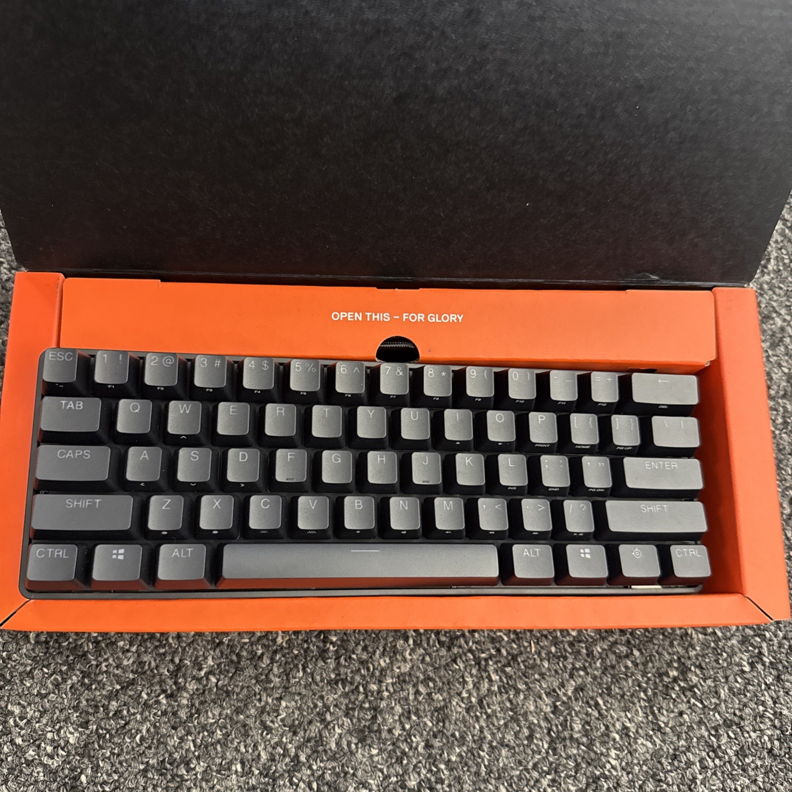 SteelSeries Apex Pro Mini Gaming Keyboard in 60% Form Factor 648020