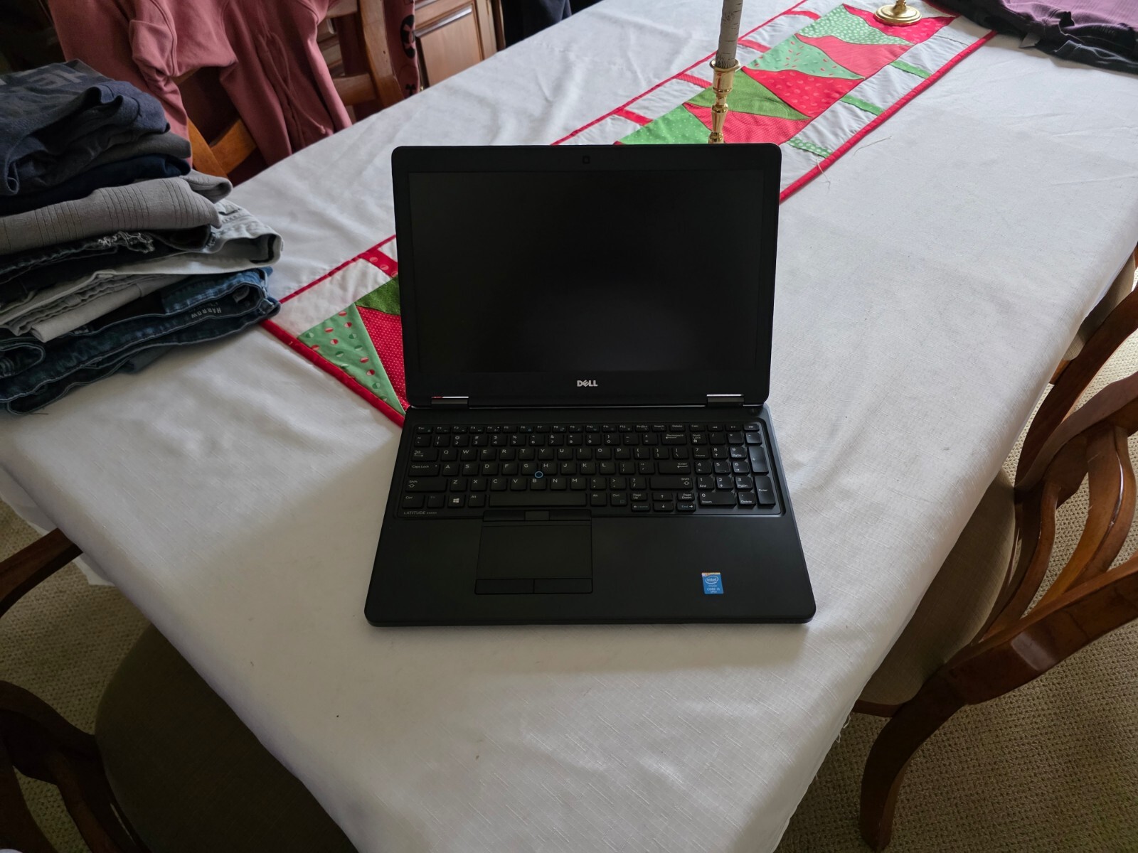 Dell Latitude E5550 15.6″ i5-5300U 2.3GHz 8/500 SATA WINDOWS 11