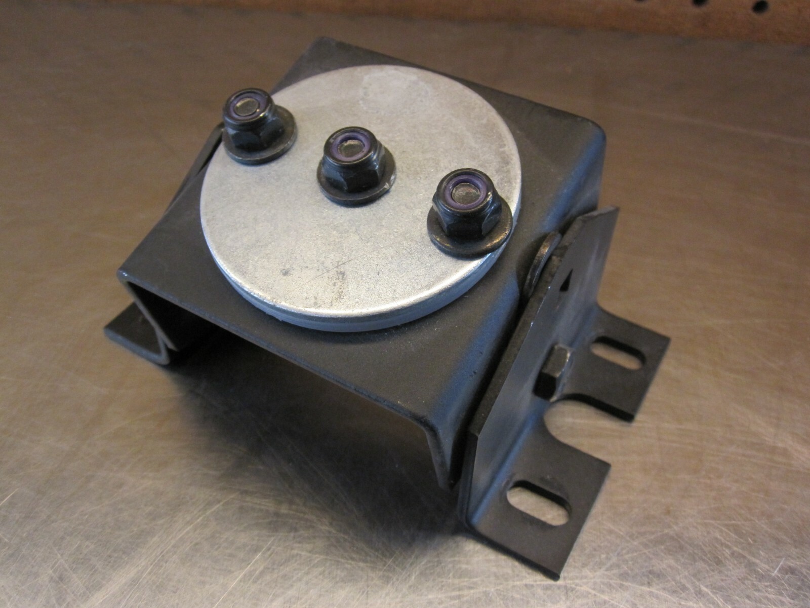 Gamber Johnson Universal Tilt-Swivel Motion Attachment – Used