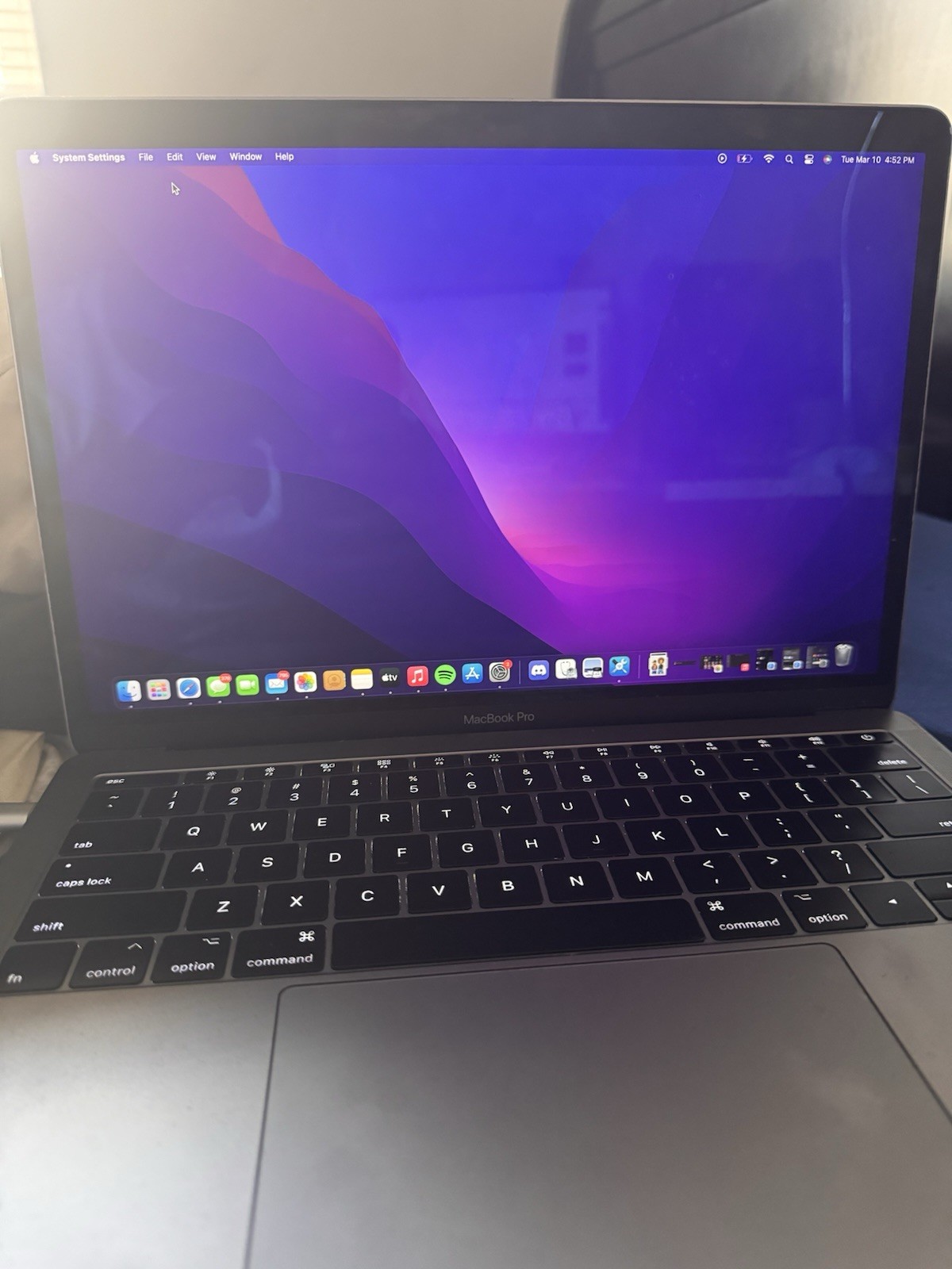 Apple MacBook Pro 13in (2017) i5 2.3GHz 8GB 256GB SSD Space Gray