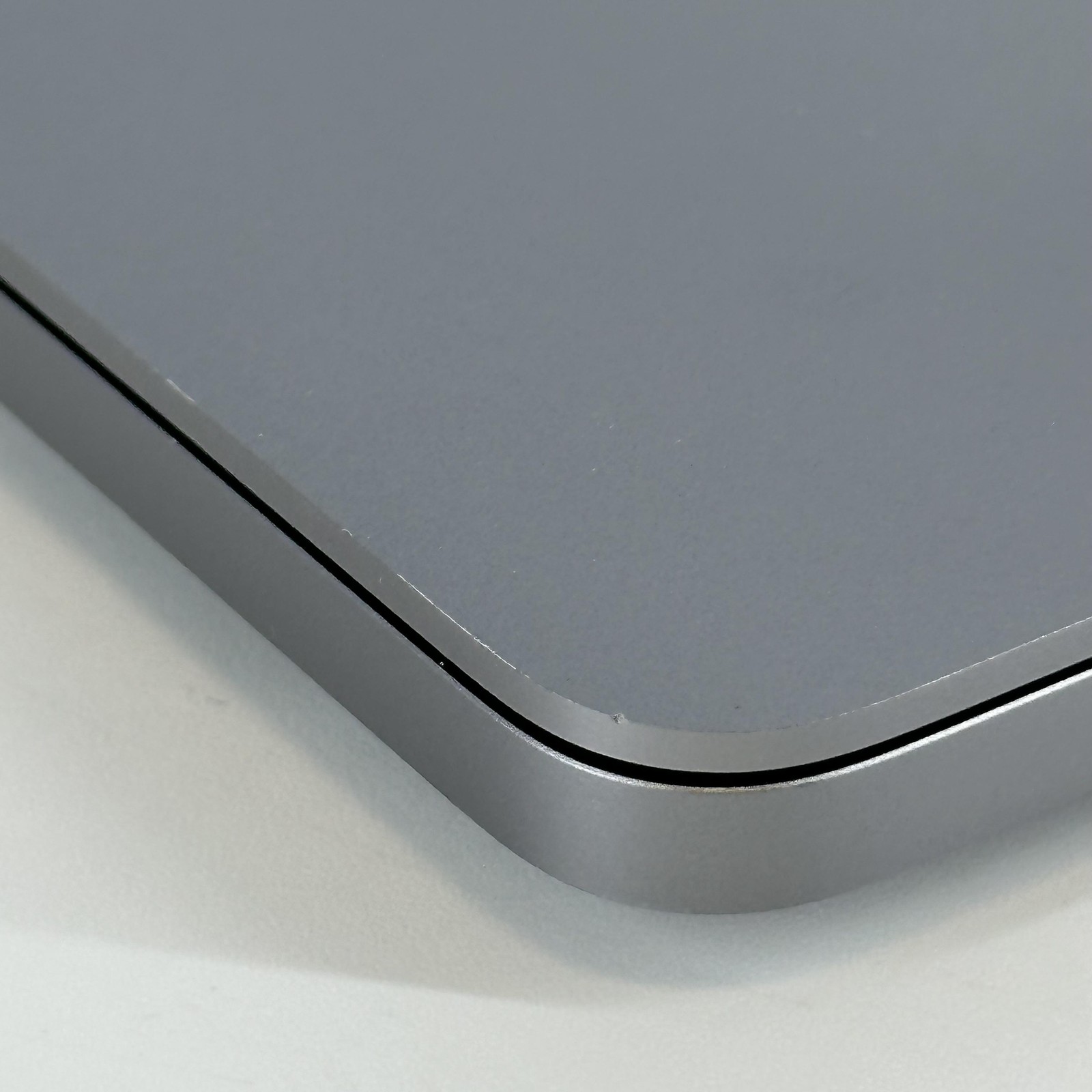 MacBook Pro 16 Touch Bar Space Gray 2019 i9 32GB 2TB Radeon Pro 5500M Good