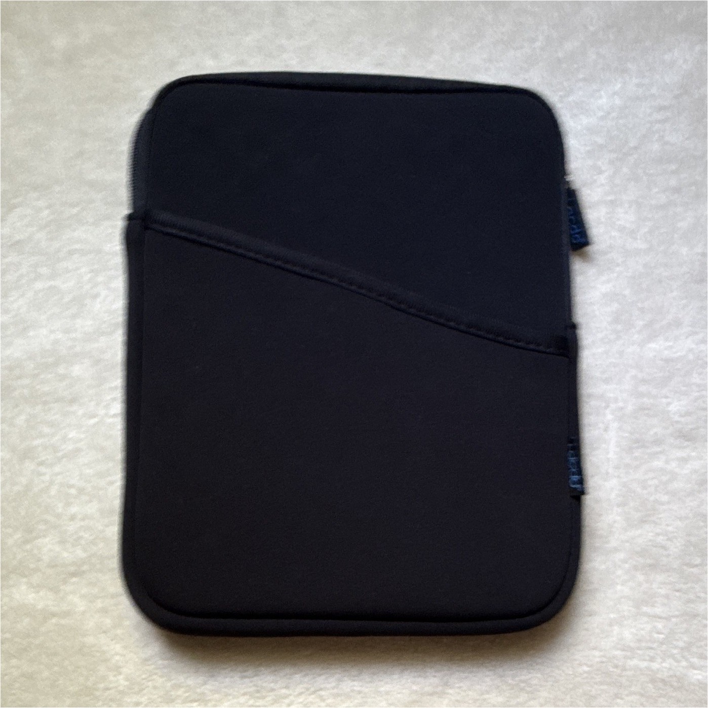 Black Neoprene Padded Laptop Sleeve Case 10in, Zipper Closure, Solid
