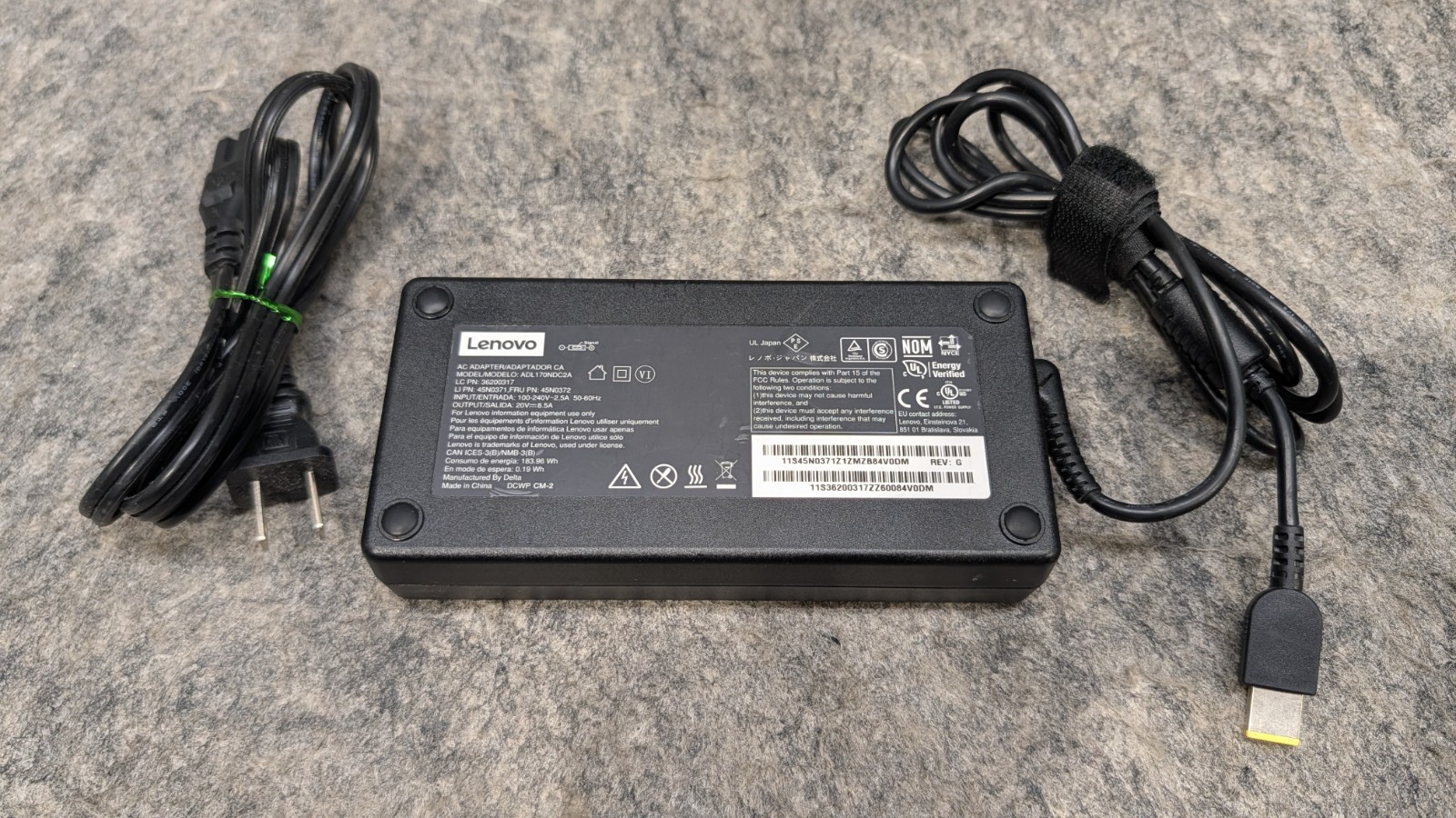 OEM Lenovo 170W 20V 8.5A Ac Adapter ADL170NlC2A ADL170NDC2A 45N0560 45N0372