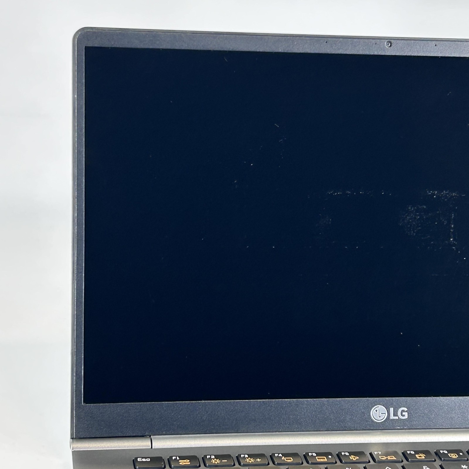 LG Gram 13 FHD TOUCH i7-8550U 1.80GHz 8GB RAM 512GB SSD Good