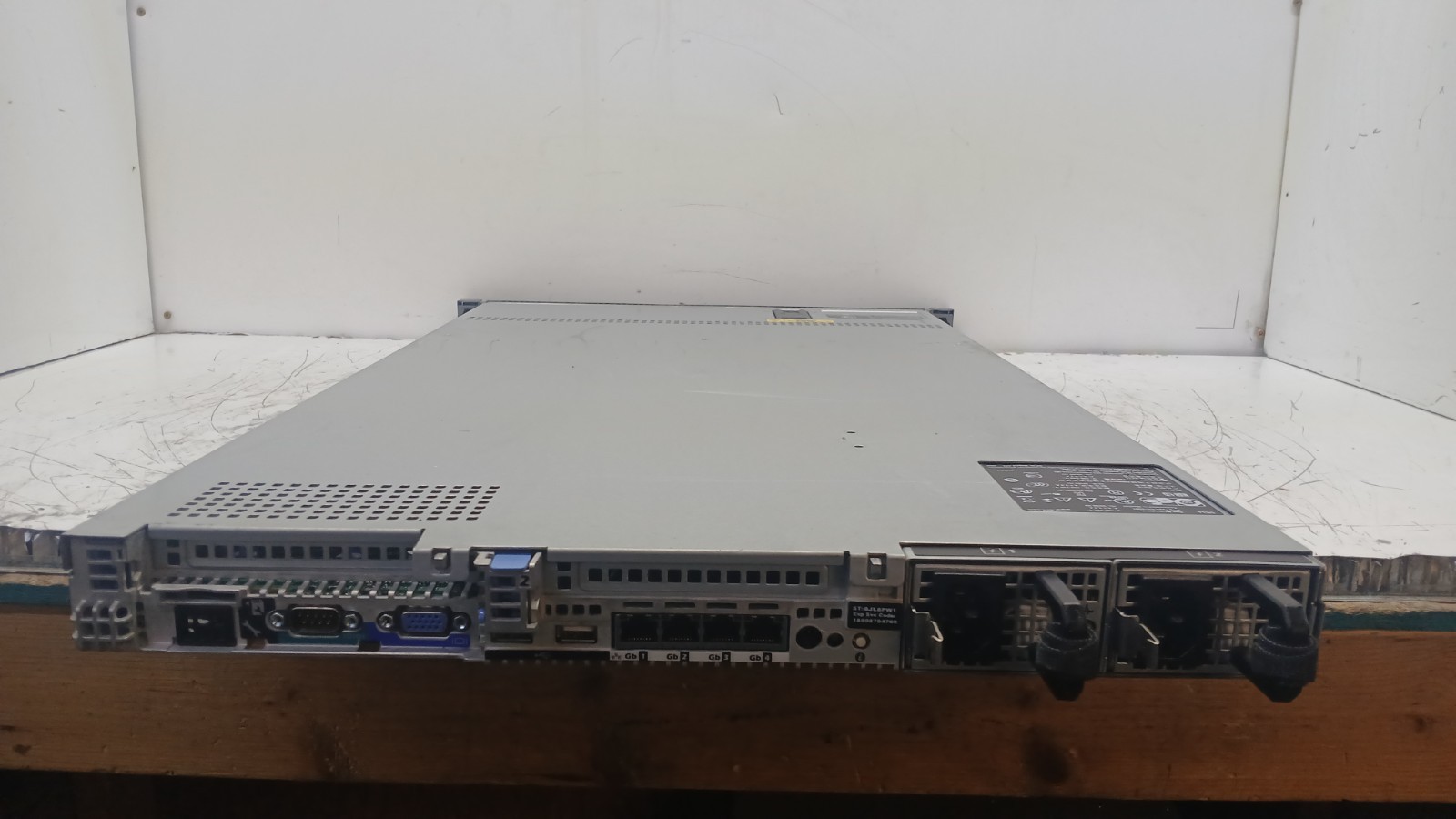 Dell PowerEdge R610 w Intel Xeon E5645 @2.40GHz 8GB RAM NO HDs *READ*