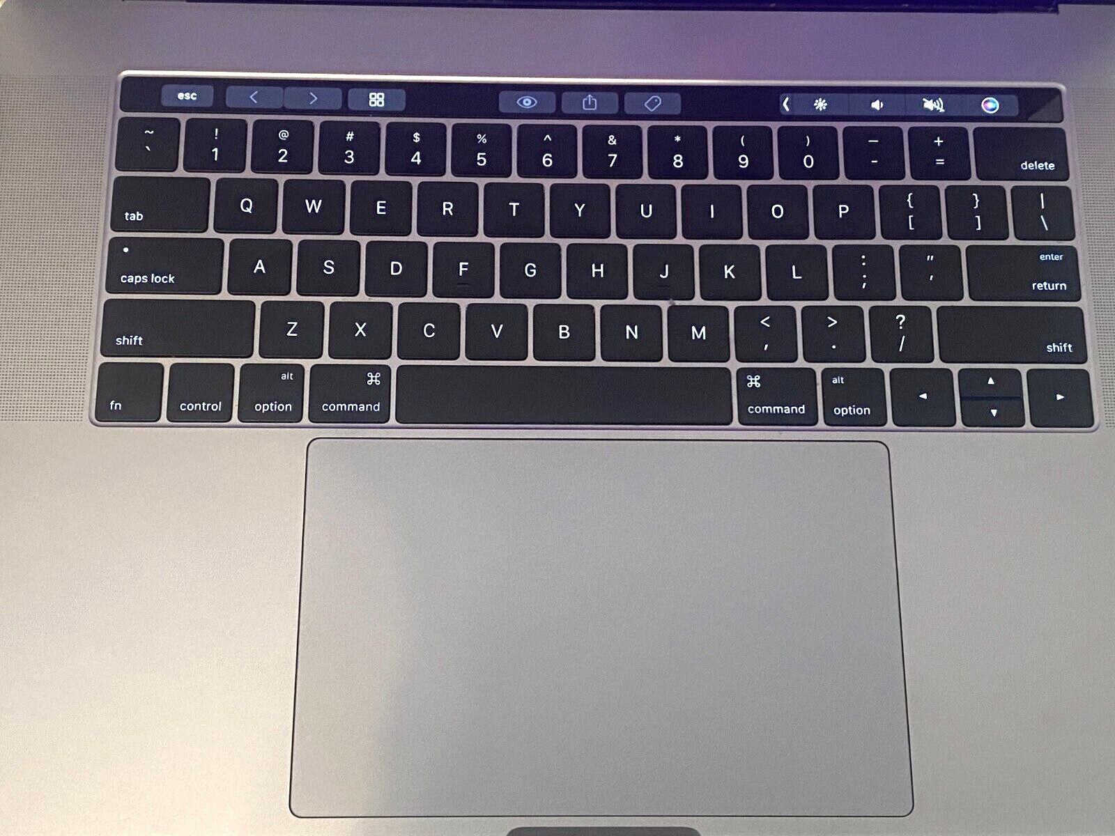 Apple MacBook Pro 15 inch Touch Bar 1TB SSD 16GB i7 3.6ghz Space Gray – Warranty