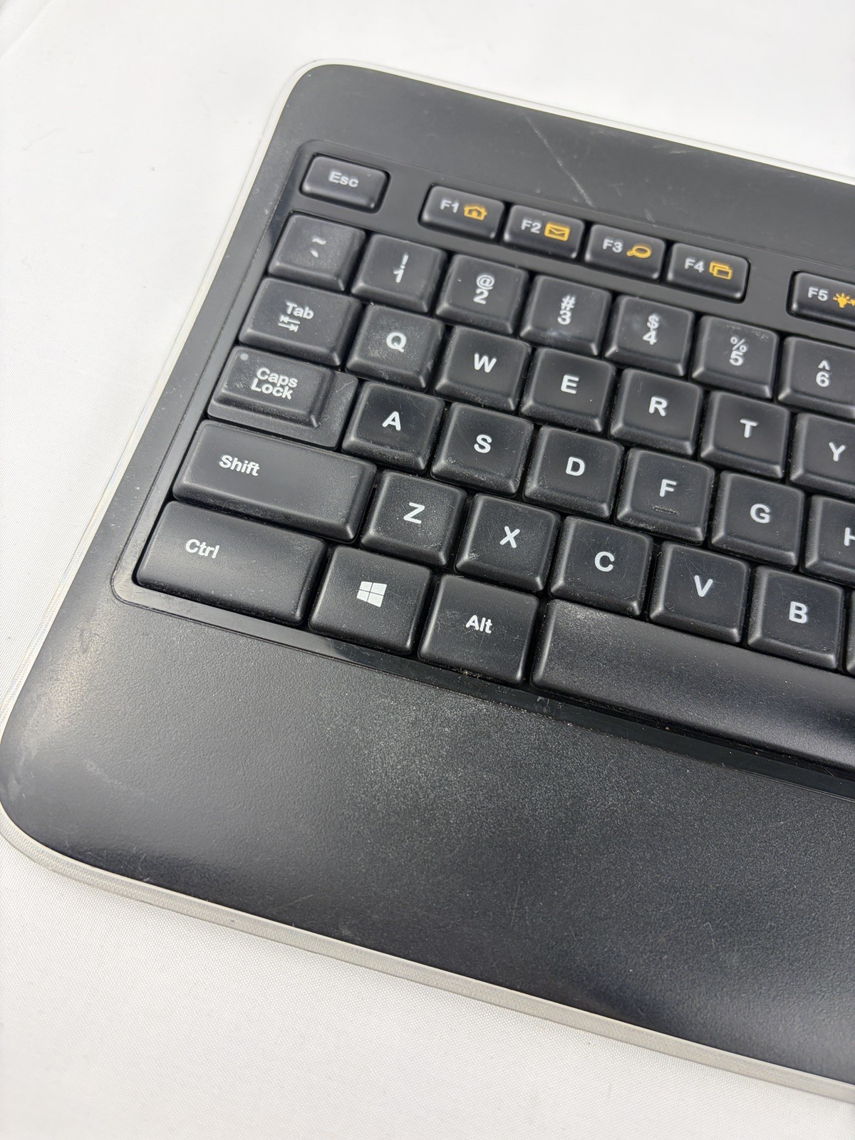 Logitech K800 Illuminated Wireless Keyboard Black – No Dongle, Tested