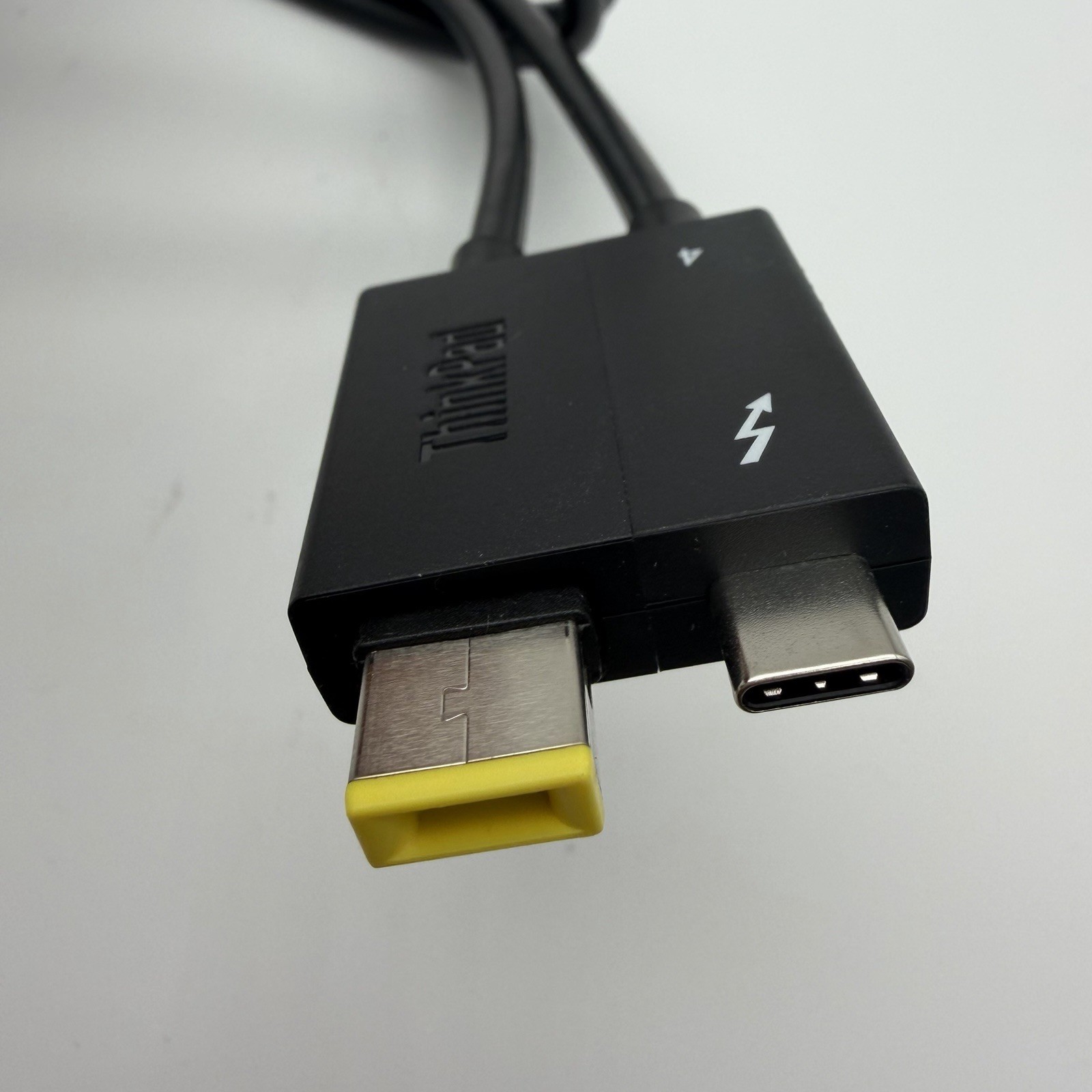 Lenovo Thunderbolt 4 Split Cable SC10W36461 0.7M