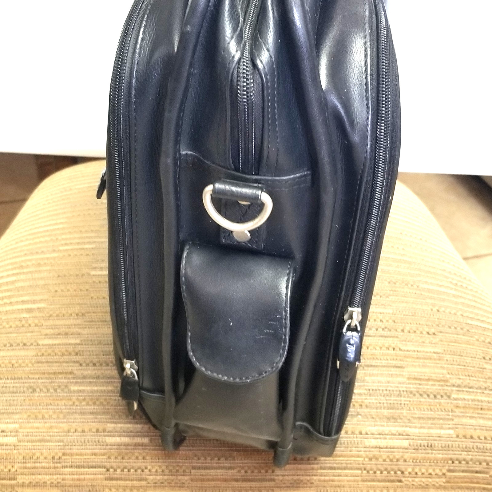 Targus Black Laptop Carry Case Travel Bag 14x18x5″ 4 Zippered Compartments