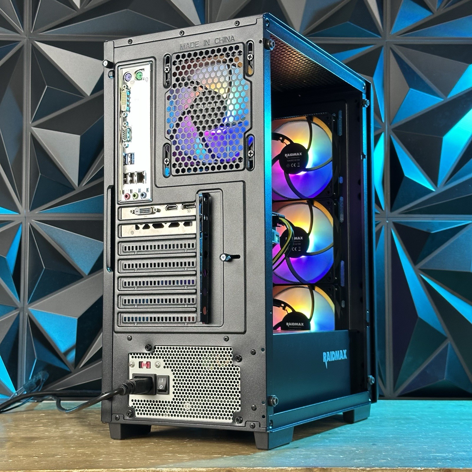 Custom RGB Desktop Gaming PC – intel Core i7 – 16GB SSD +1TB Nvidia RTX 2060
