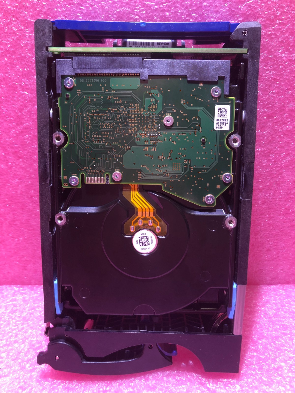 Strong-IT Dell / EMC 005049449 2TB SAS 7.2K 6G 3.5″ NL HDD