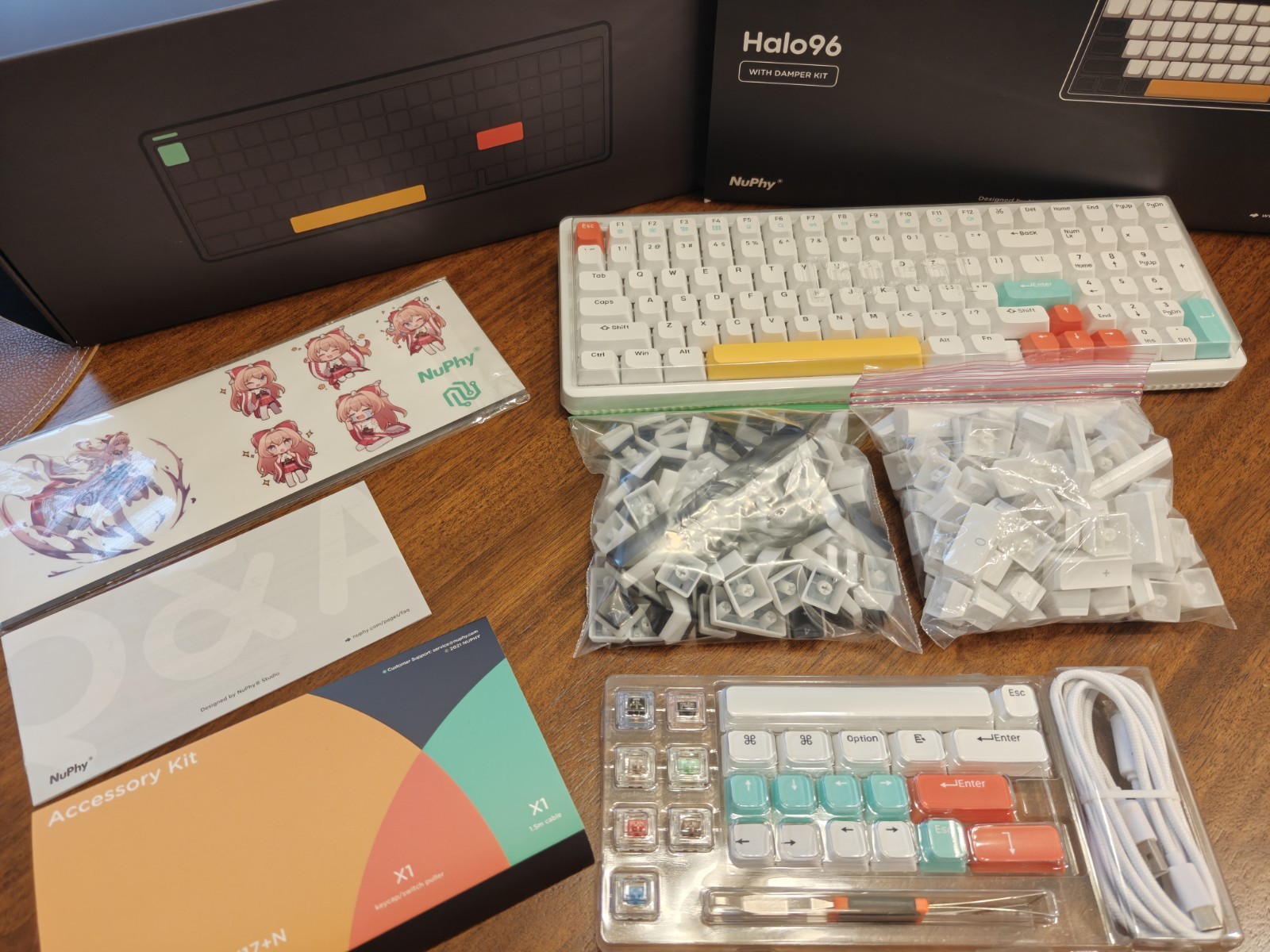NuPhy Halo96 Mechanical Keyboard Rose Glacier Switches + HyperX Pudding Keycaps
