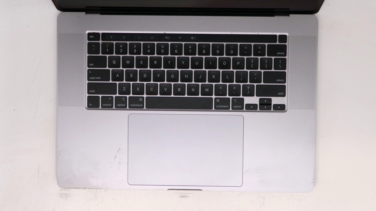 Apple Macbook Pro 16″ i9-9880H 32GB 1TB – Very Good