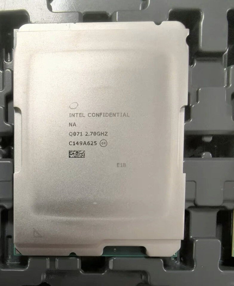 Intel Xeon Platinum 8462Y+ ES 2.7 GHz 32C/64T 60MB 270W LGA4677 CPU Processor
