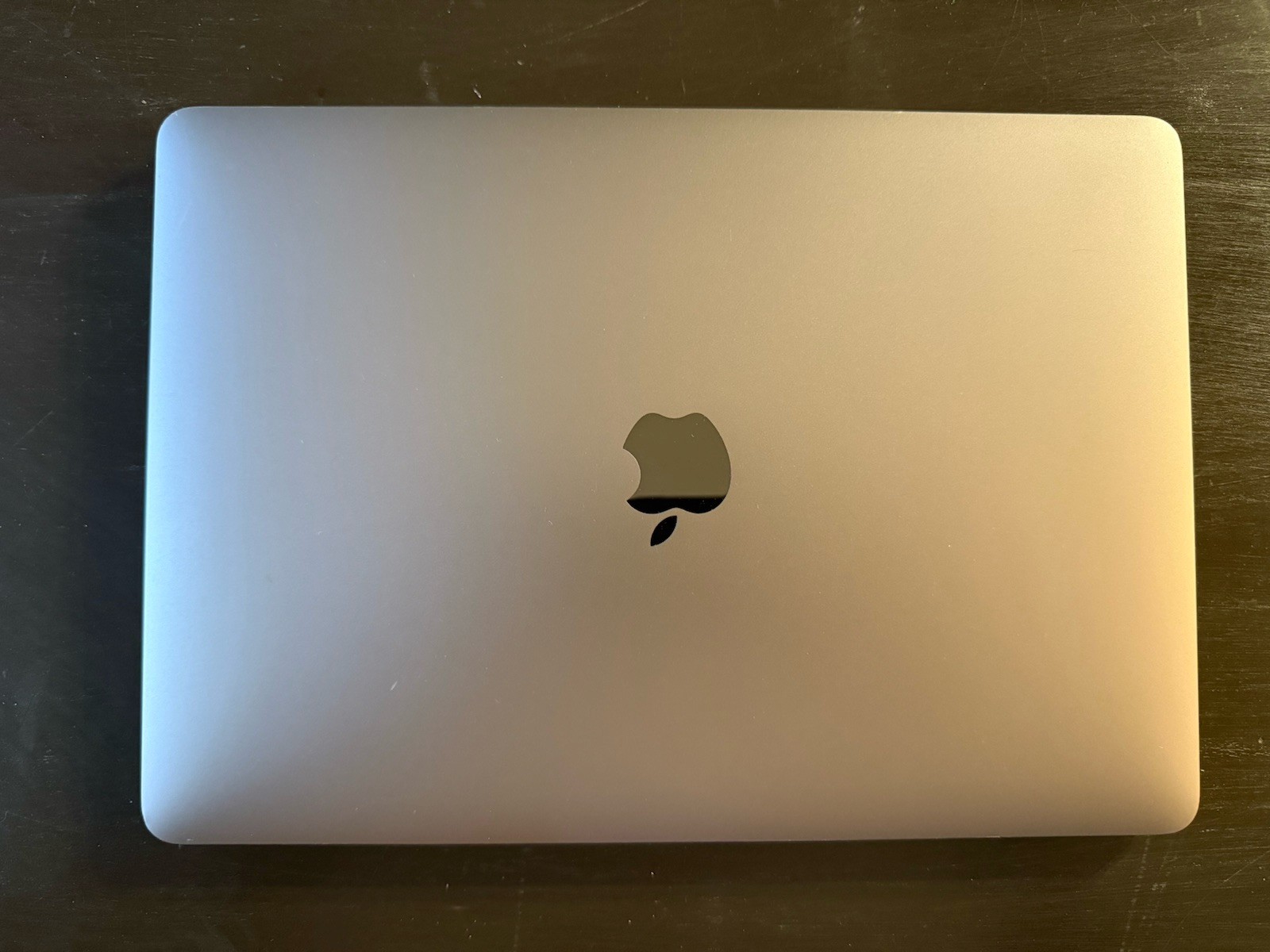 2020 Apple MacBook Air 8GB RAM 256GB SSD 13.3″ Display Apple M1 Chip Space Gray