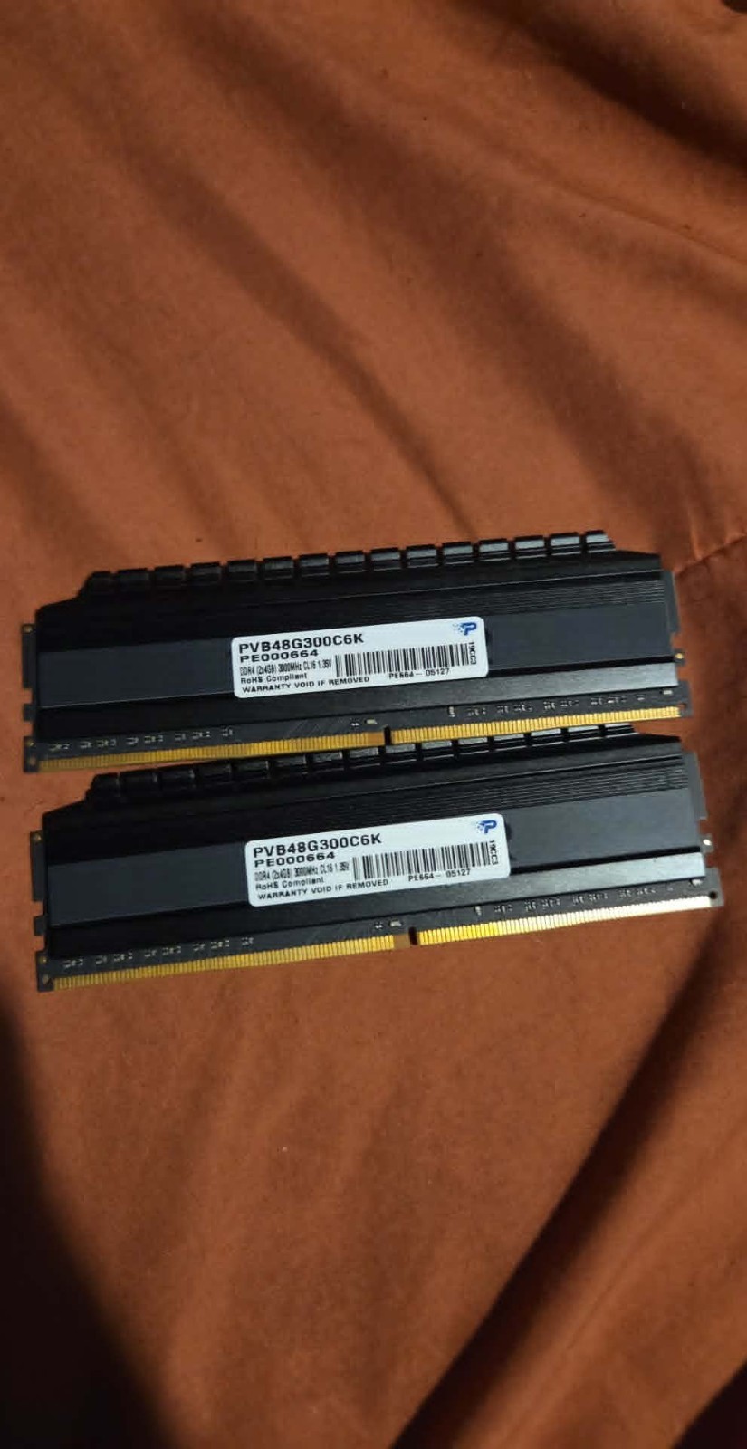 PATRIOT VIPER 8GB (2 x 4GB) 288-Pin SDRAM DDR4 3000 (PC4 24000) Desktop Memory