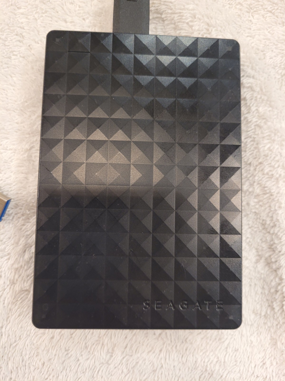 Seagate Expansion 4TB Portable External Hard Drive USB 3.0 Tested Working SRD0NF