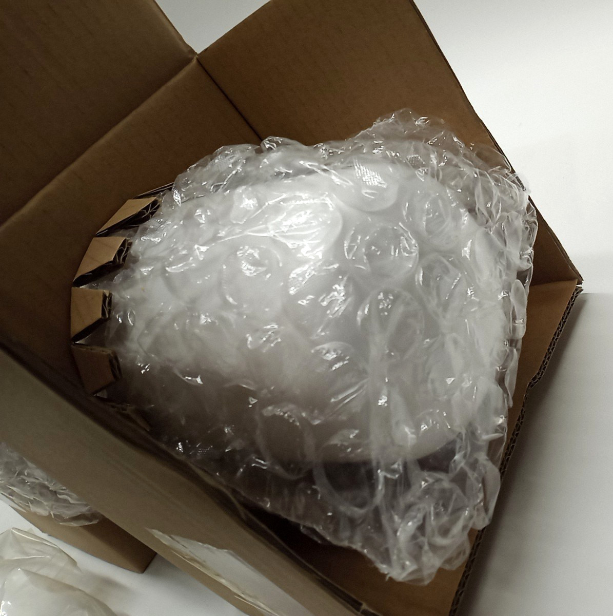 NEW Open Box Cisco AIR-ANT2544V4M-R Dual-Band Omnidirectional Antenna N1967 C9