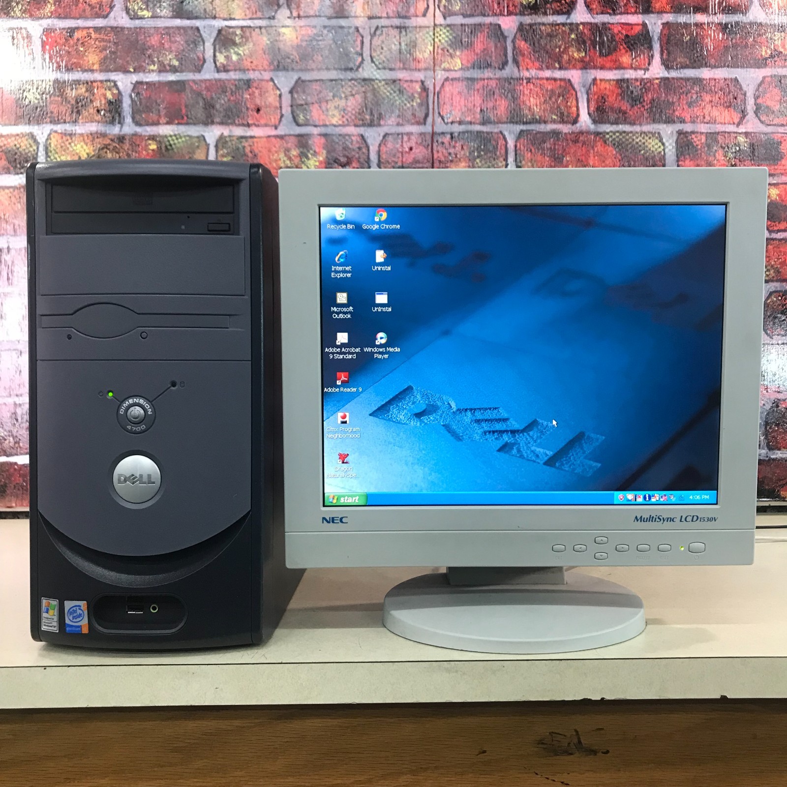 Dell Dimension 4700 PC Retro Gaming Pentium 4 2.80GHz 512MB RAM (Windows XP Pro)