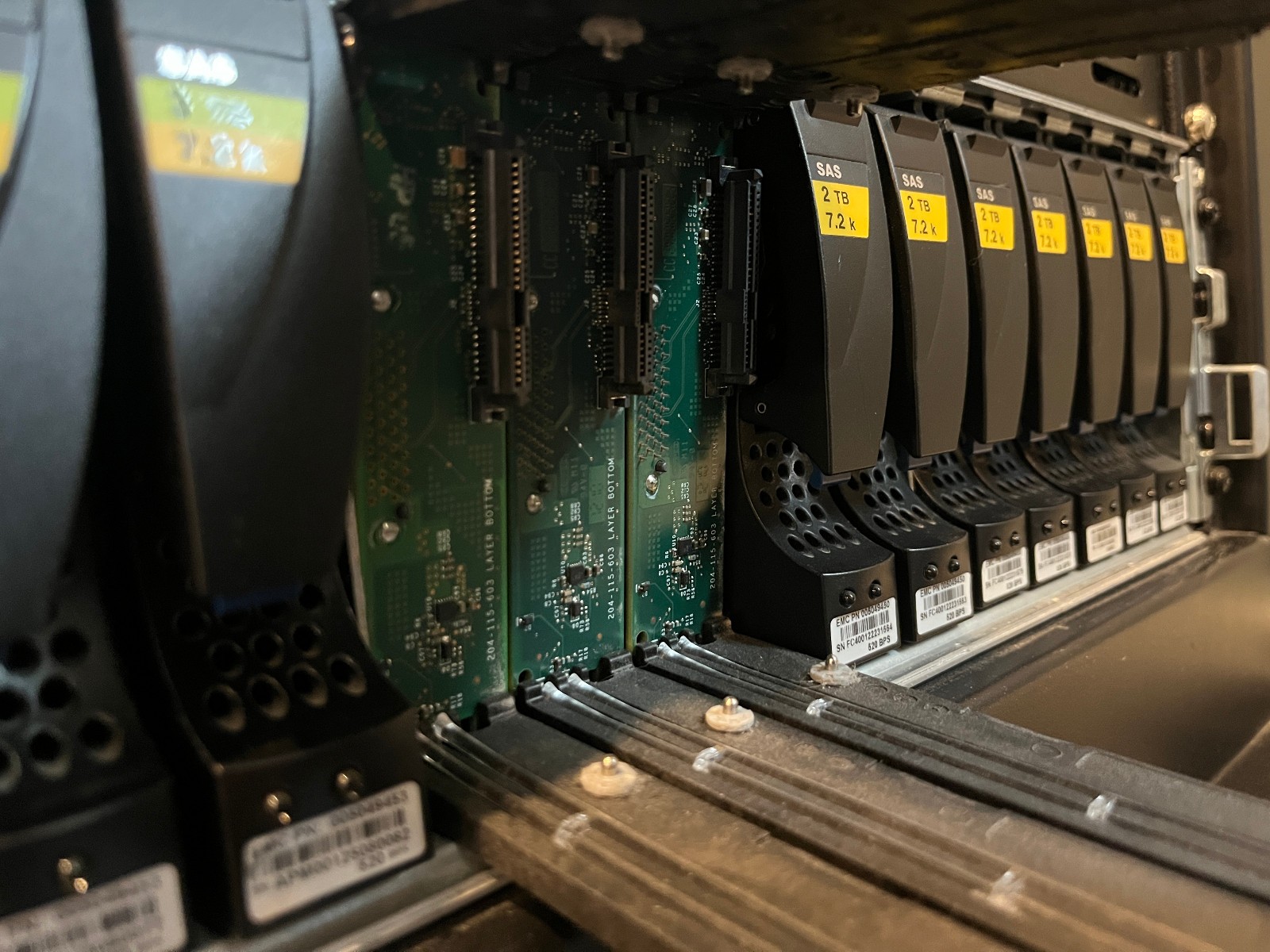 EMC KTN-STL3 15-Bay Disk Array w/Caddies/Interposers/Rails/LSI SAS Card+Cable