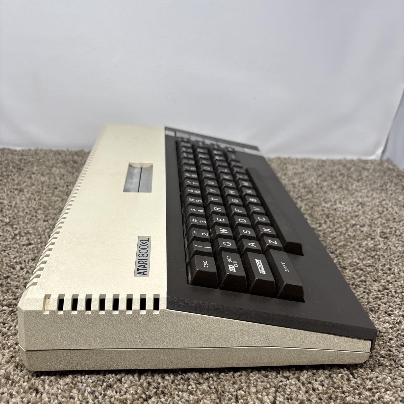 Vintage ATARI 800 XL 8-Bit Computer w/ Power Supply Tested & Works