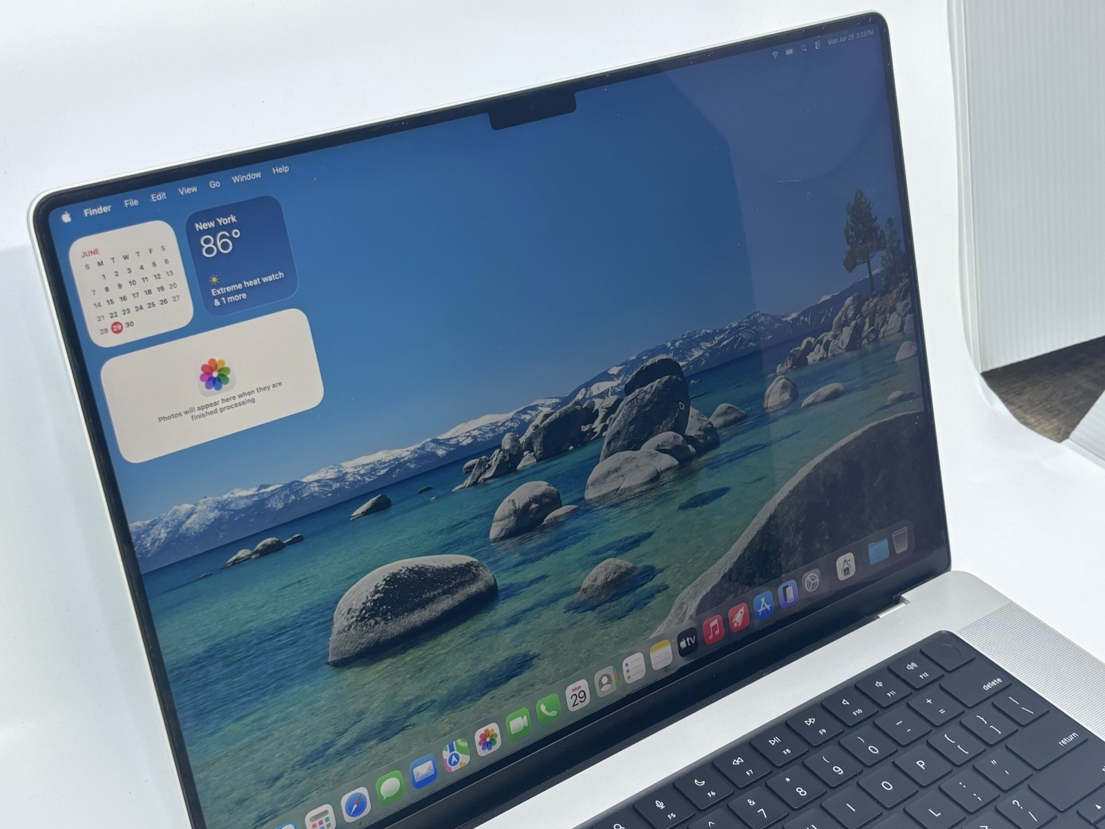 Apple MacBook Pro 16″ Retina 2021 – 512GB SSD 16GB Ram 10C CPU 16C GPU M1 Pro