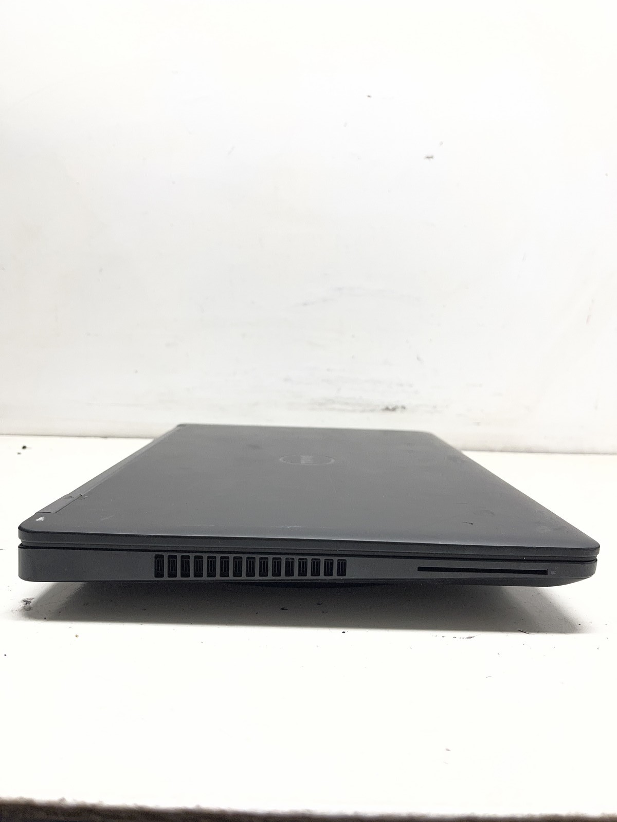 Dell Latitude E5570 Intel Core i5-6300U 2.4GHz 8GB NO HDD