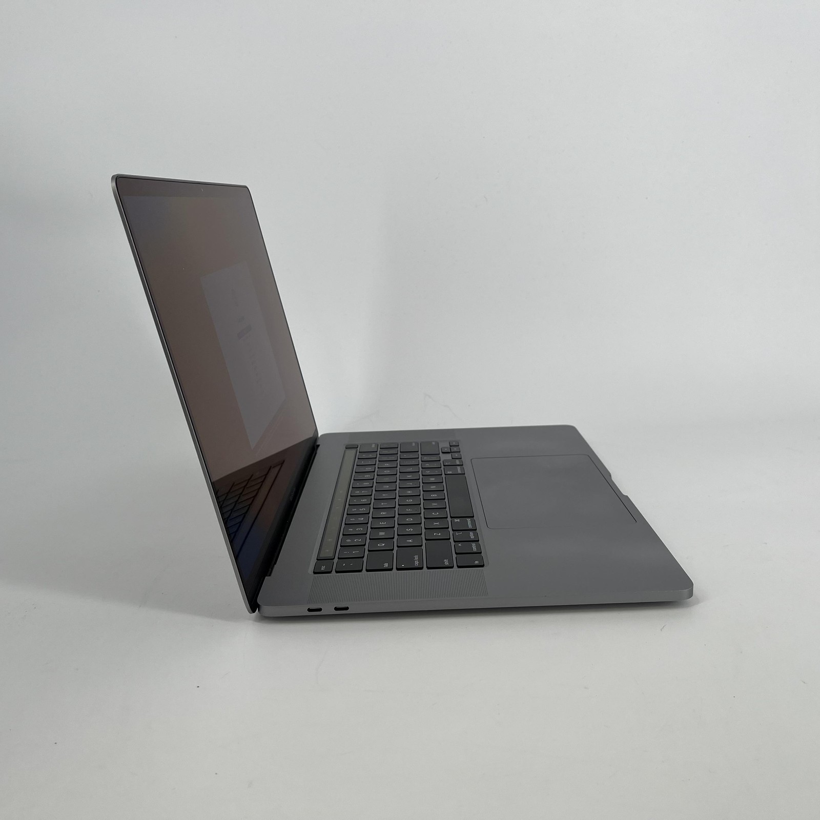 MacBook Pro 16 Touch Bar Gray 2019 2.4 GHz i9 64GB 1TB SSD Radeon Pro 5500M 8GB