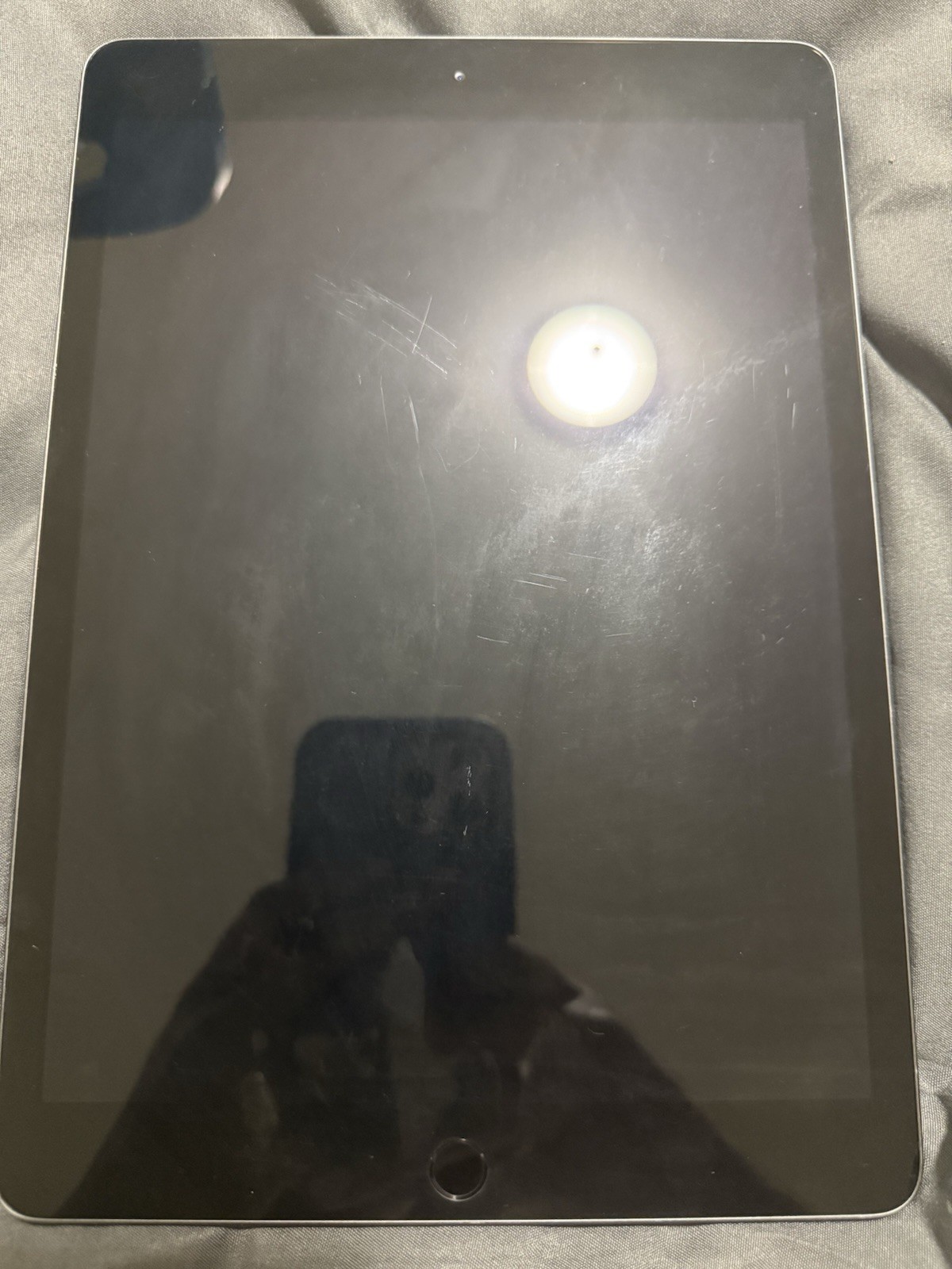 Apple iPad 8th Gen 10.2in 32GB Wi-Fi Gray A12 Bionic 3GB iPadOS