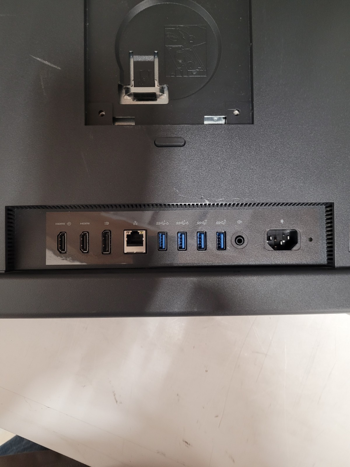 Dell OptiPlex 7410 AIO i5-13500 4.80GHz 16GB Ram 256GB SSD 23.8″FHD TOUCH SCREEN