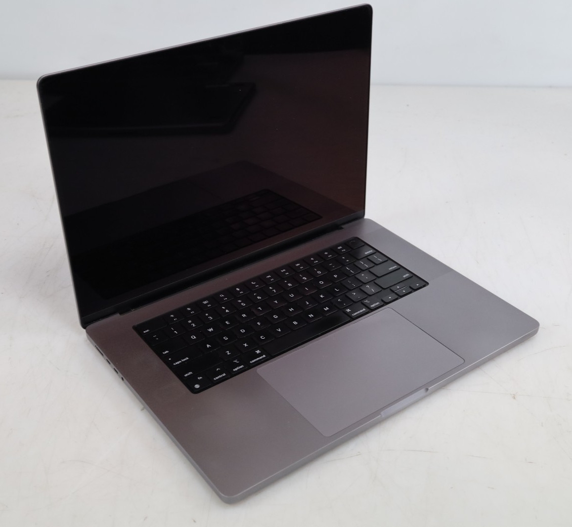 Apple MacBook Pro 16″ A2485 2021 M1 Max 10-CPU 32-GPU 32GB 1TB SSD CC 261 Sequoi