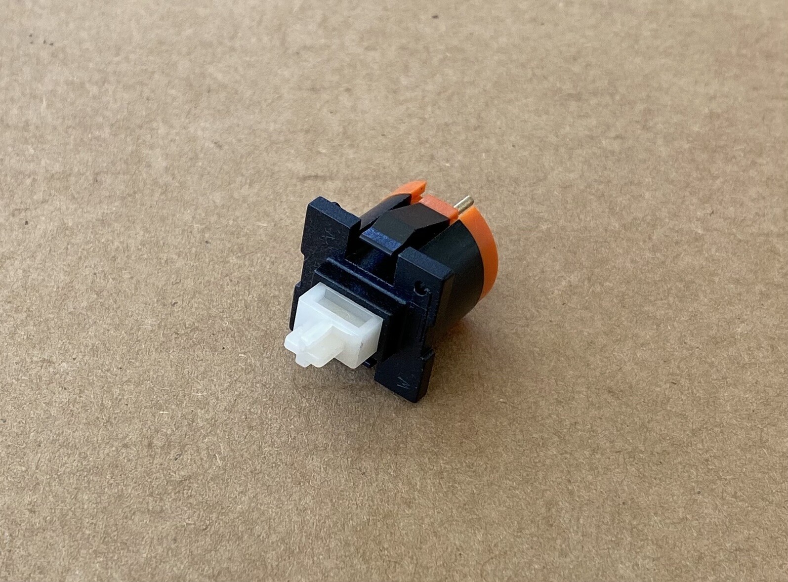 1x Futaba MD Complicated Linear NOS Replacement Keyboard Switch TESTED WORKING