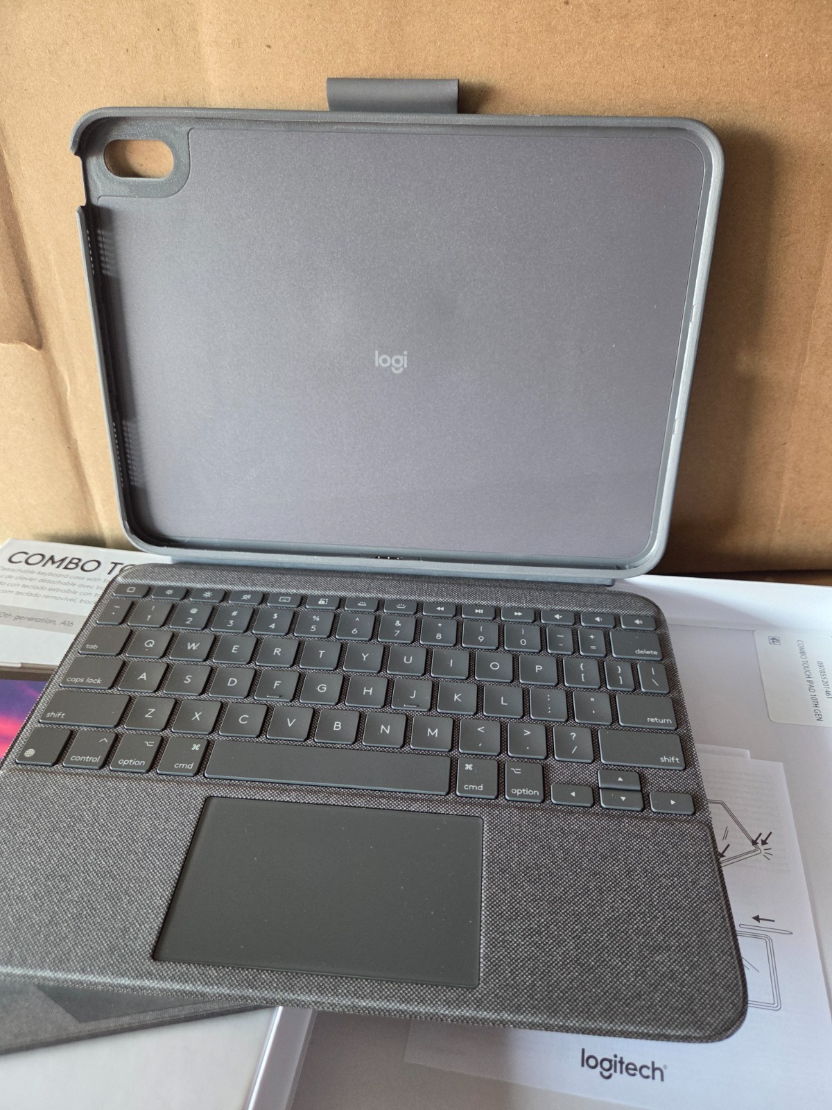 Logitech Combo Touch Detachable Keyboard Case for iPad 10th Gen and A16 Gray
